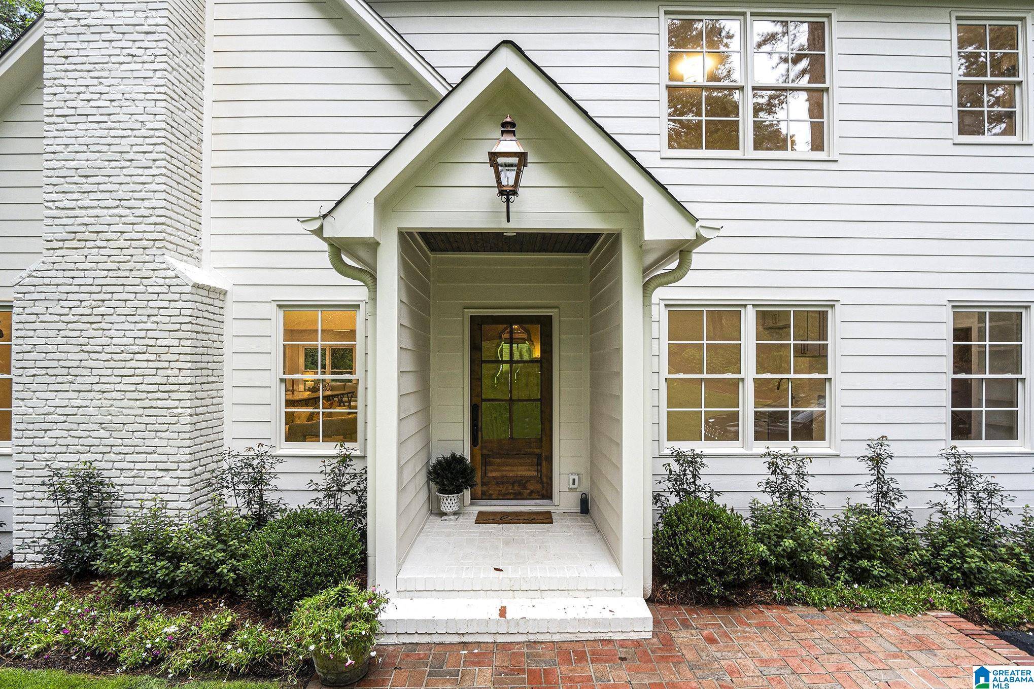 Mountain Brook, AL 35213,3861 GLENCOE DRIVE