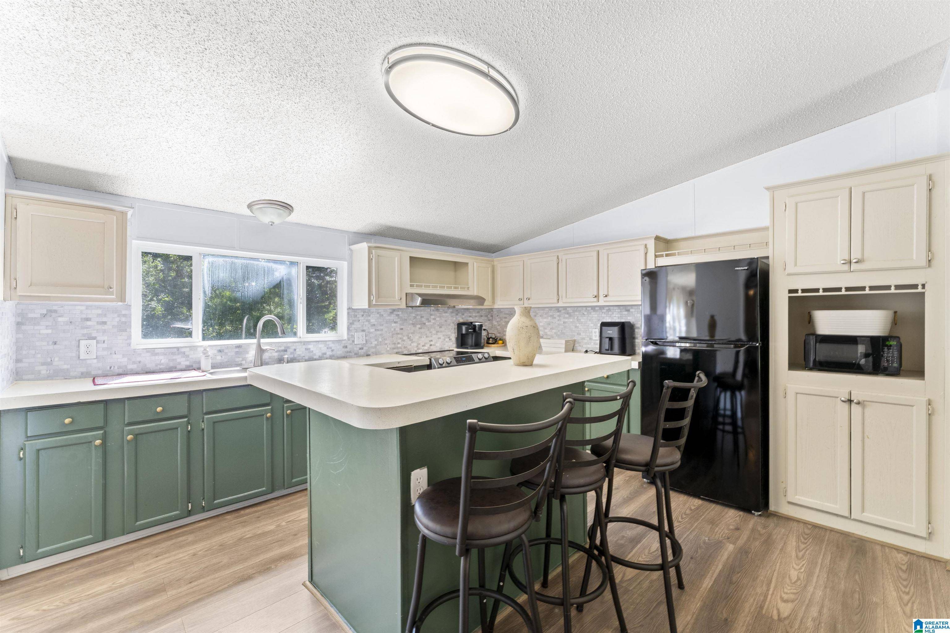 Odenville, AL 35120,140 BLUEBERRY STREET