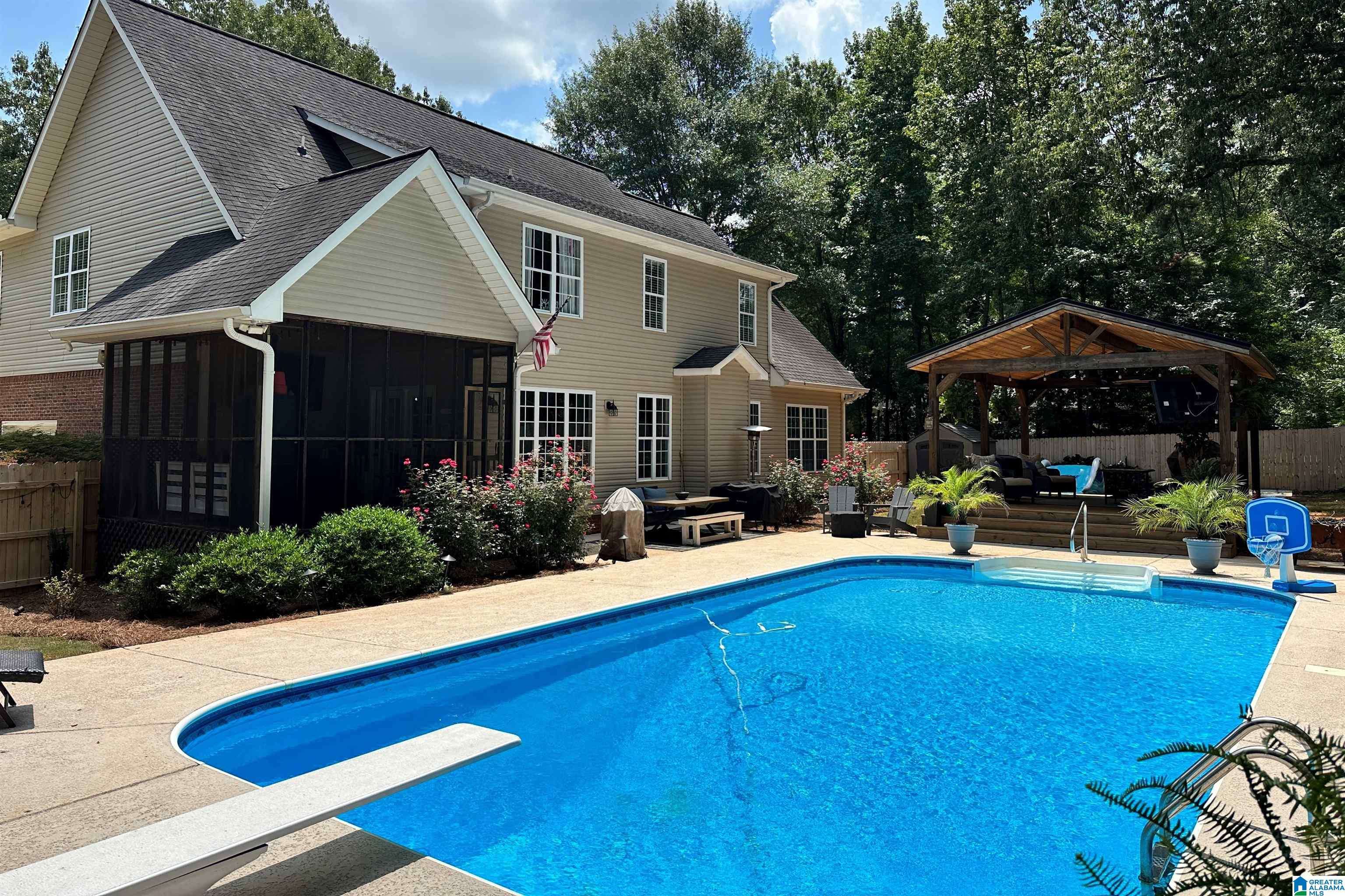 Oxford, AL 36203,517 WOODRIDGE TRAIL