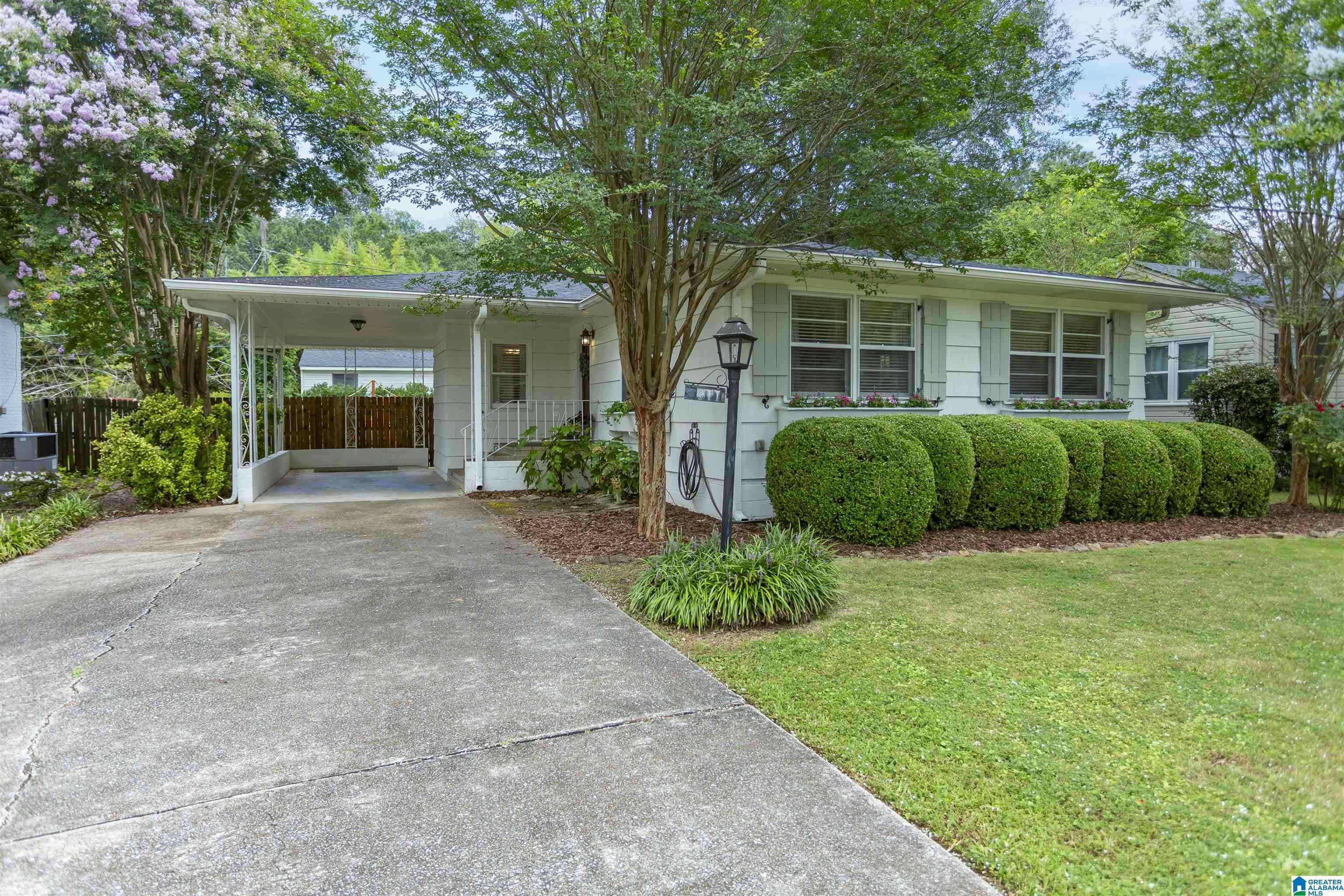 Homewood, AL 35209,911 BROADWAY STREET