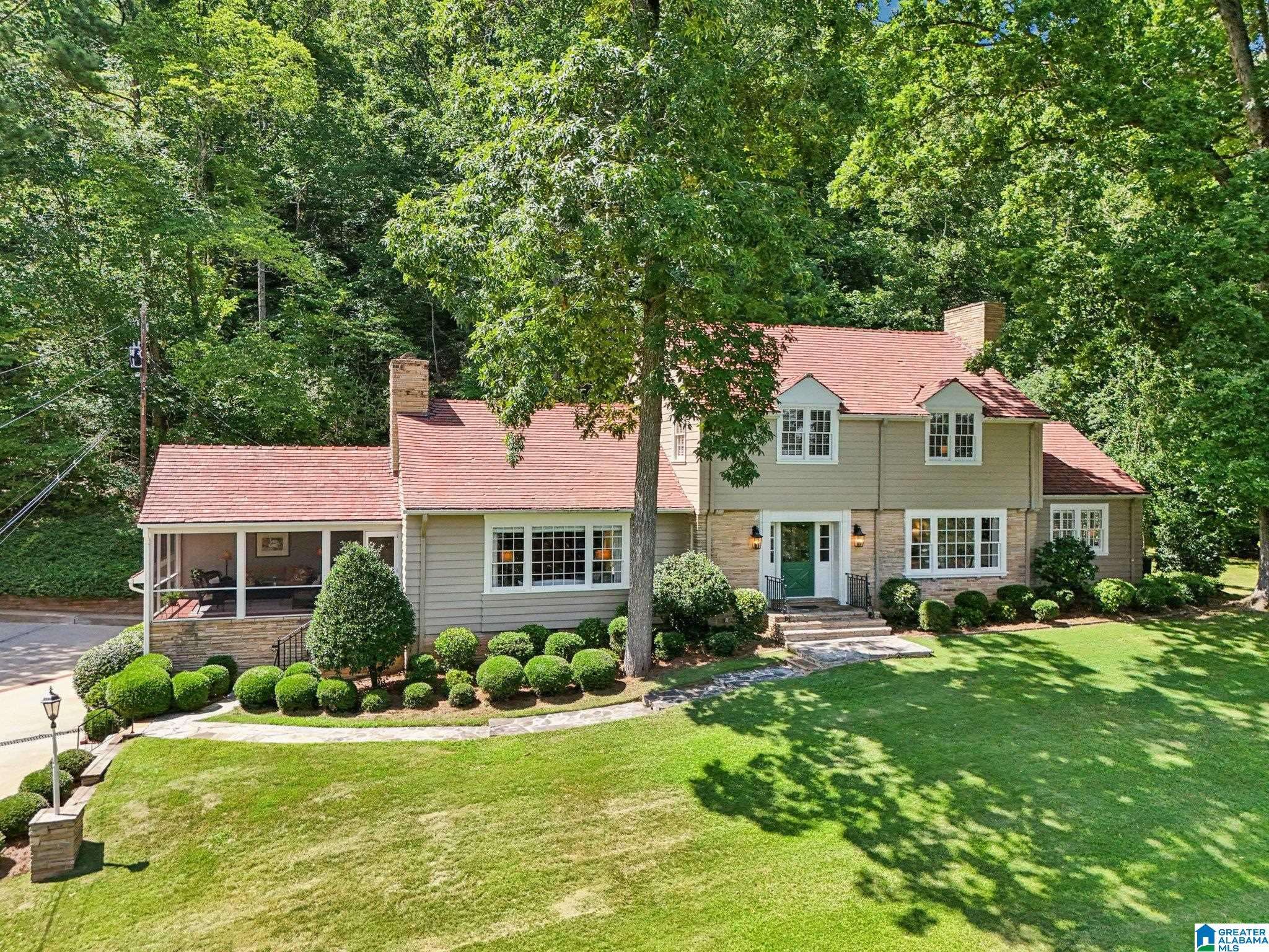 Oneonta, AL 35121,65 DOGWOOD DRIVE