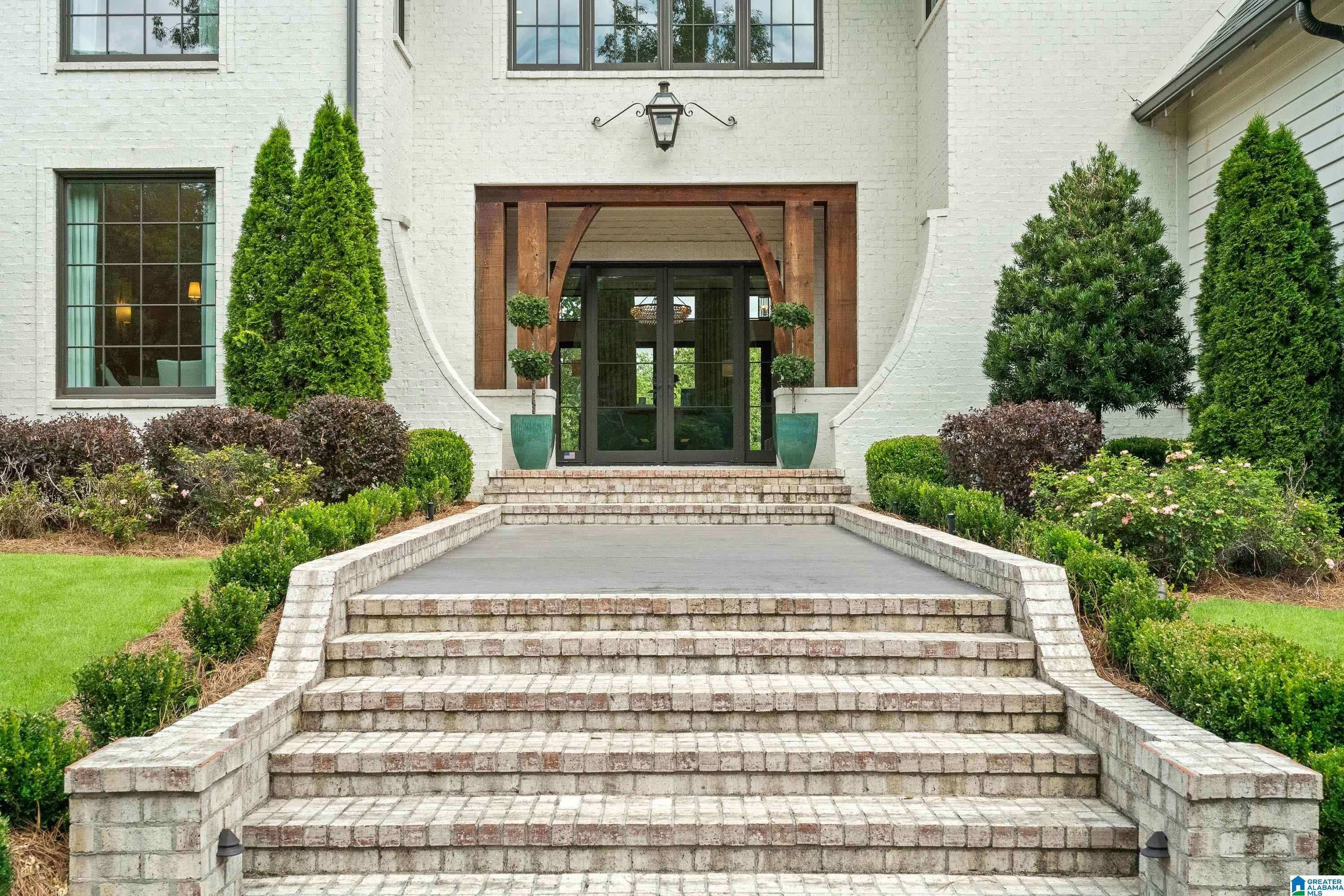 Vestavia Hills, AL 35242,7441 ASHLAND LANE