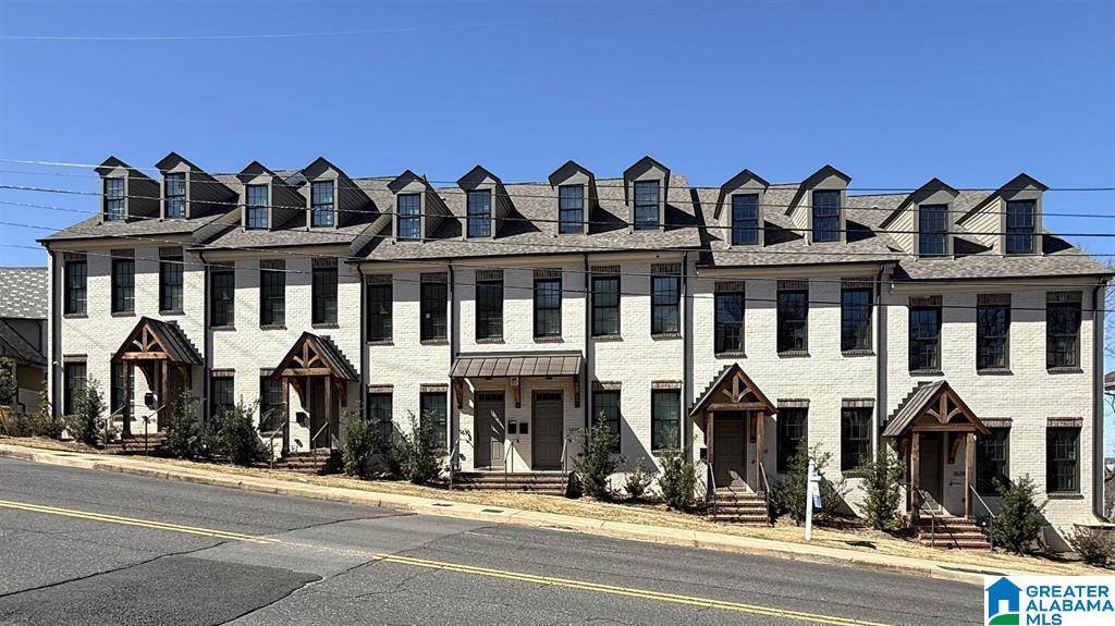 Birmingham, AL 35205,1628 RICHARD ARRINGTON BOULEVARD S