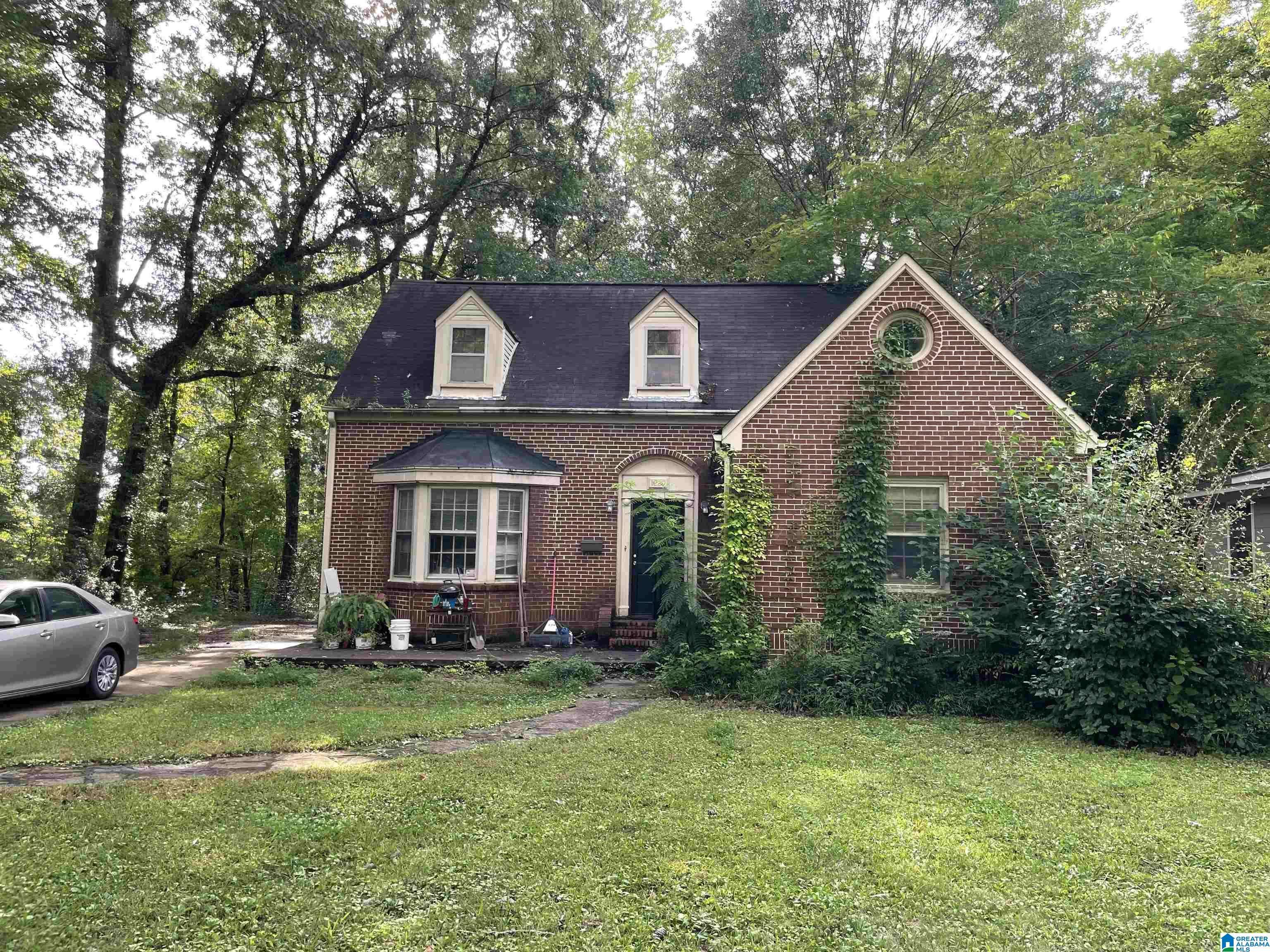 Gadsden, AL 35901,1229 JUPITER STREET