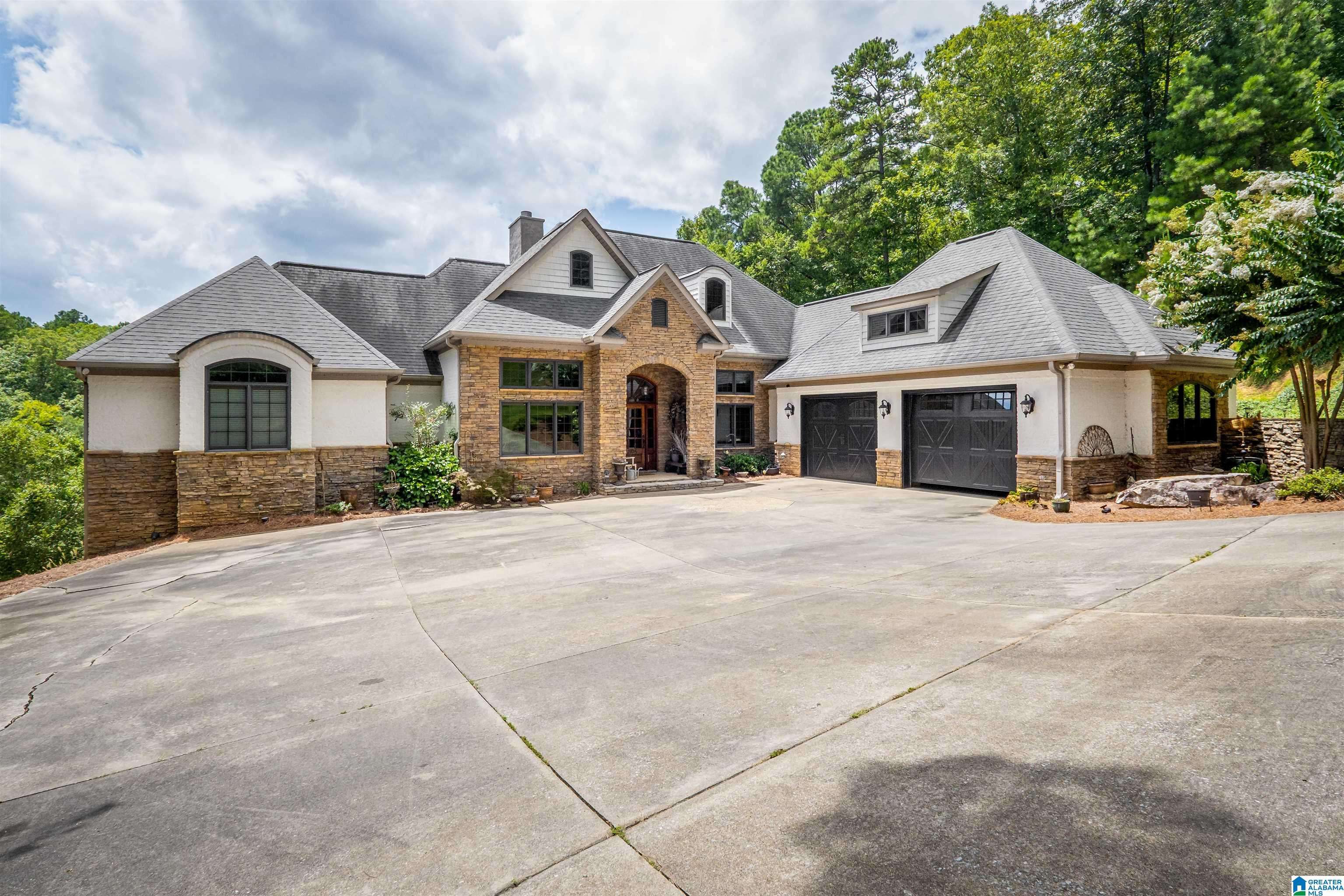 Ohatchee, AL 36271,2705 NANYEHI DRIVE