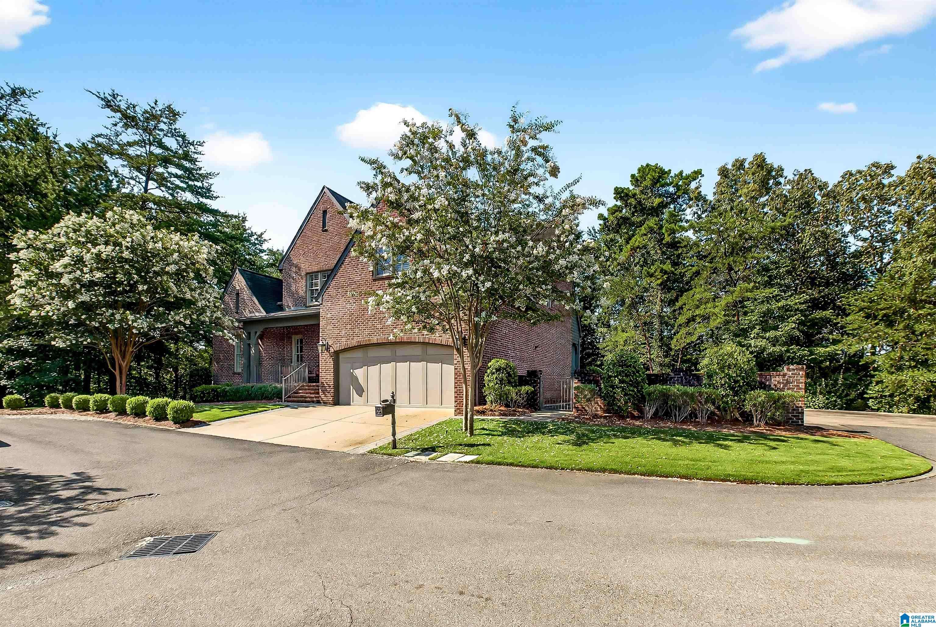 Vestavia Hills, AL 35242,3801 ALSTON CREST