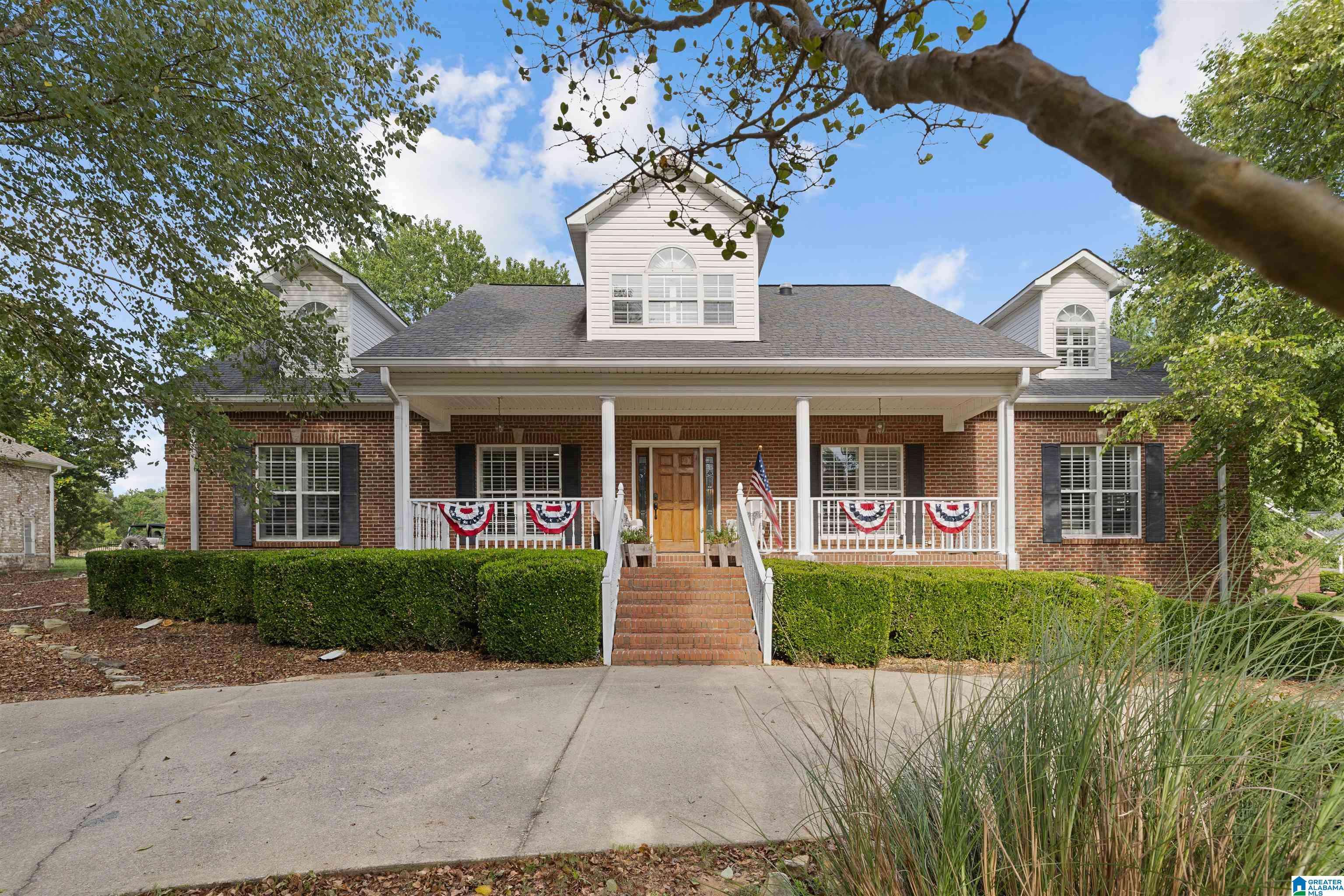 Oneonta, AL 35121,113 AZALEA HILLS DRIVE