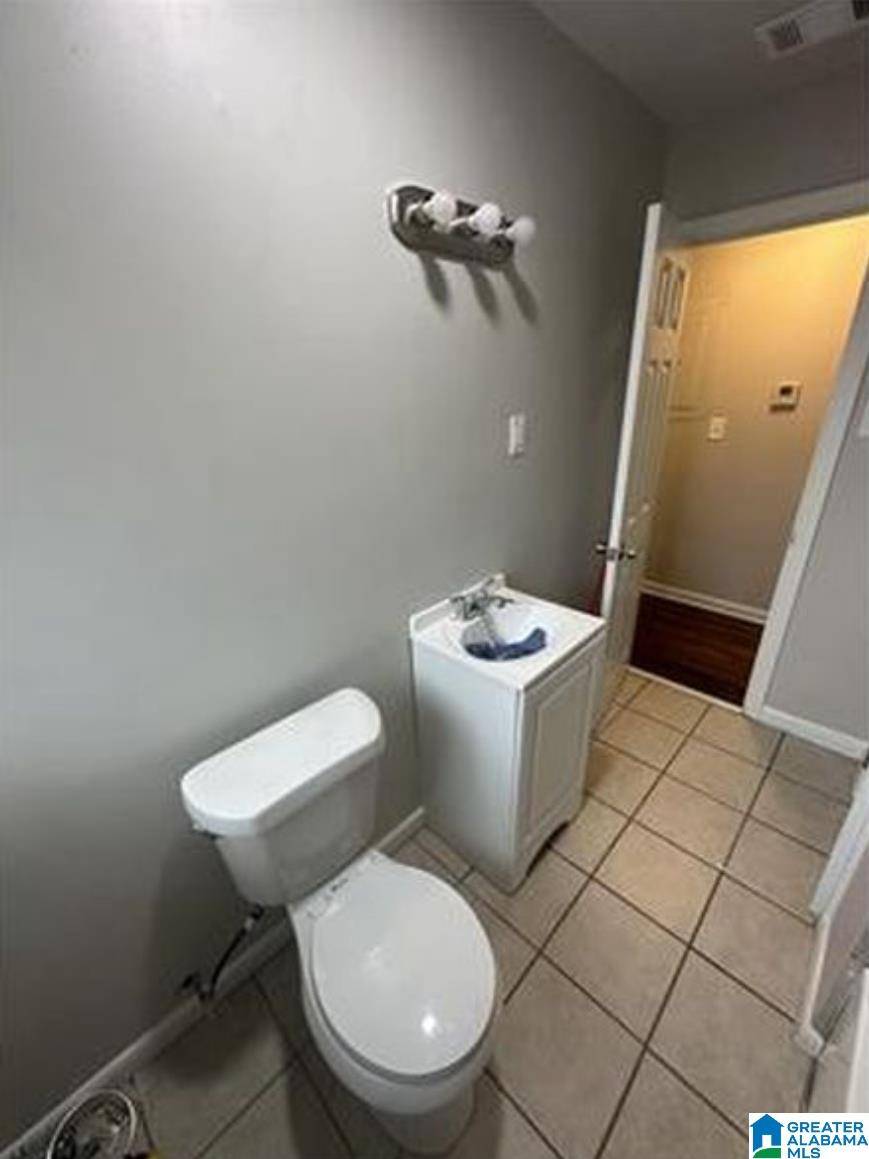 Birmingham, AL 35207,3521 43RD AVENUE N