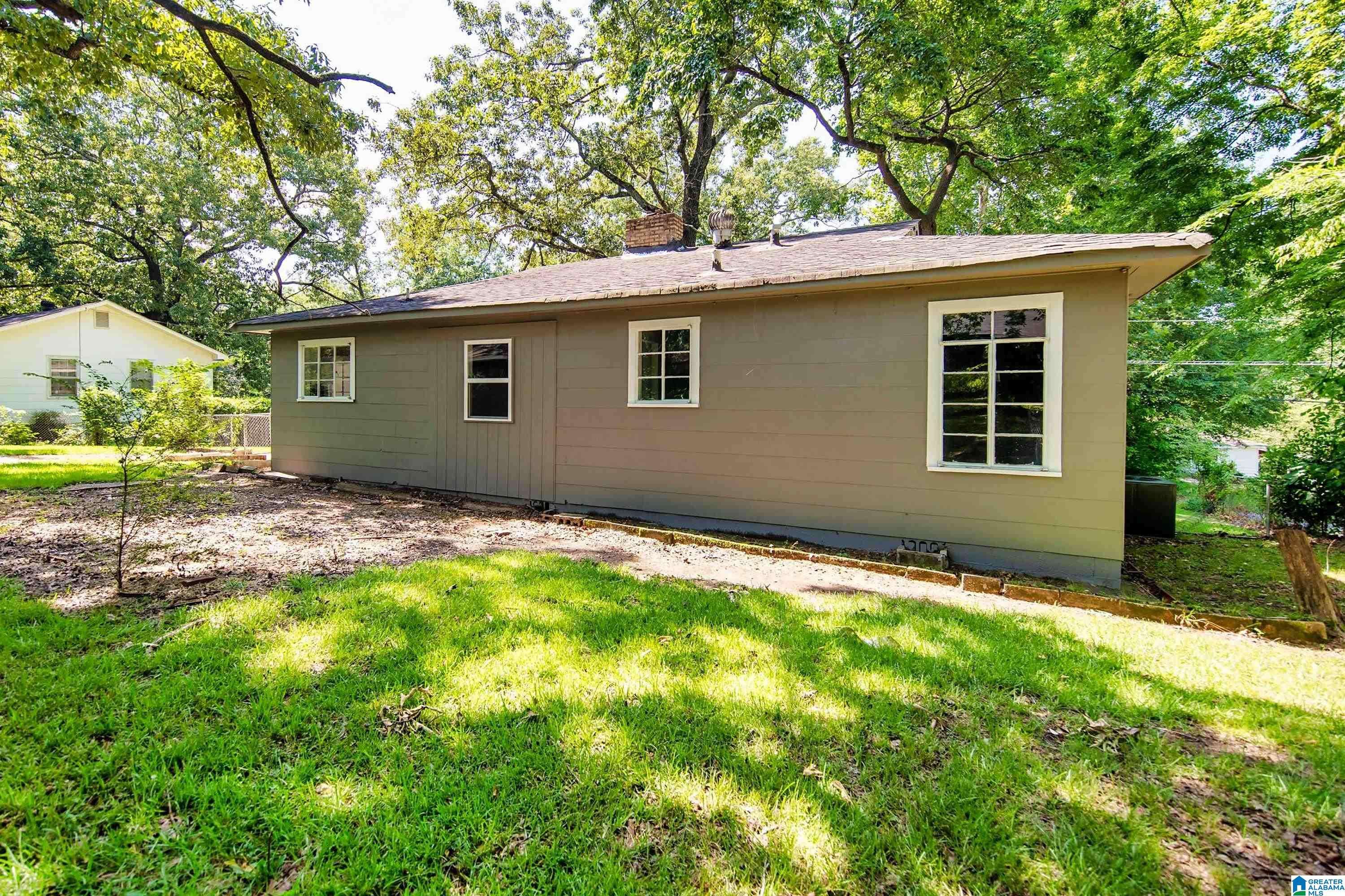 Midfield, AL 35228,410 SWANN DRIVE