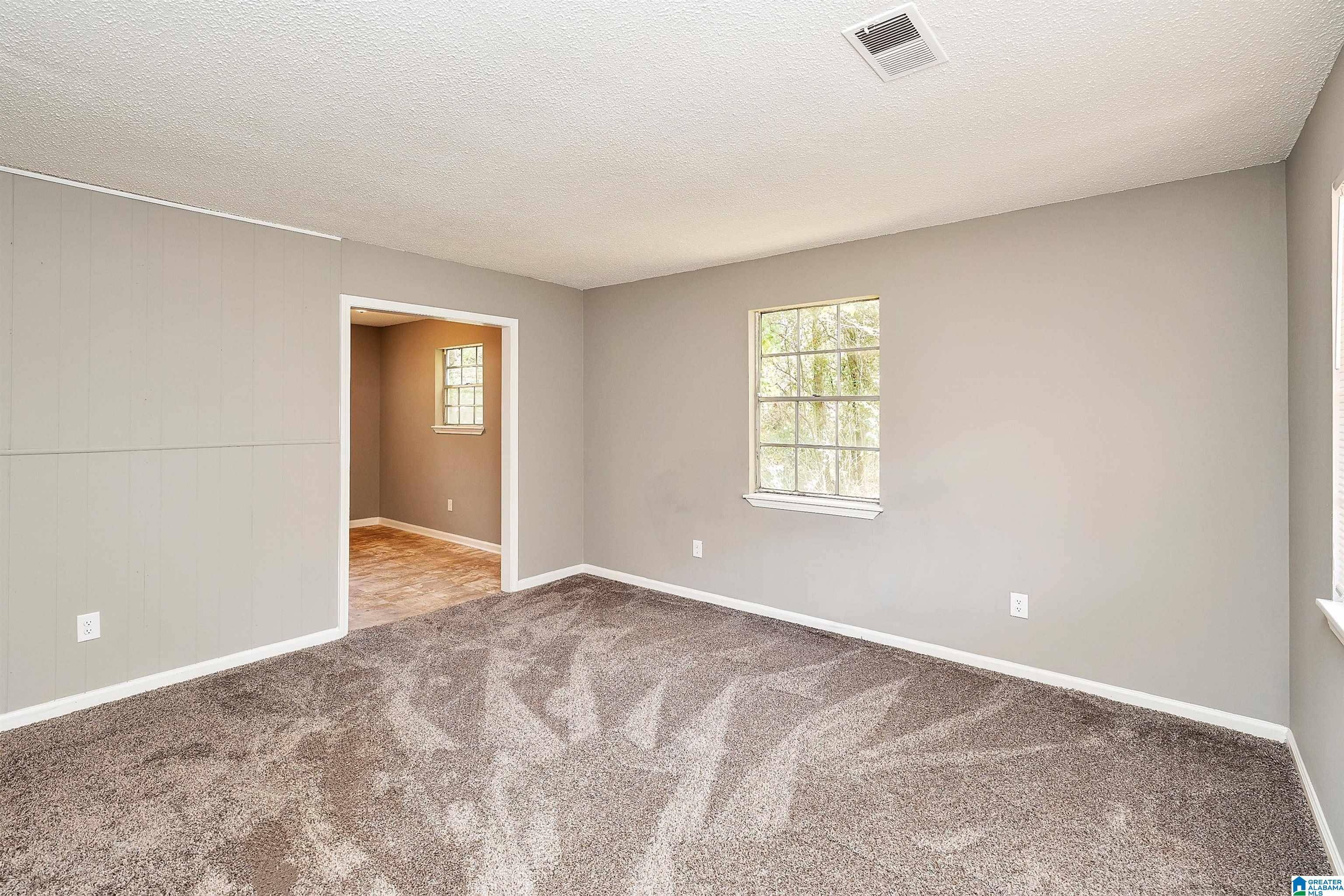 Bessemer, AL 35020,66 BLUEBELL STREET