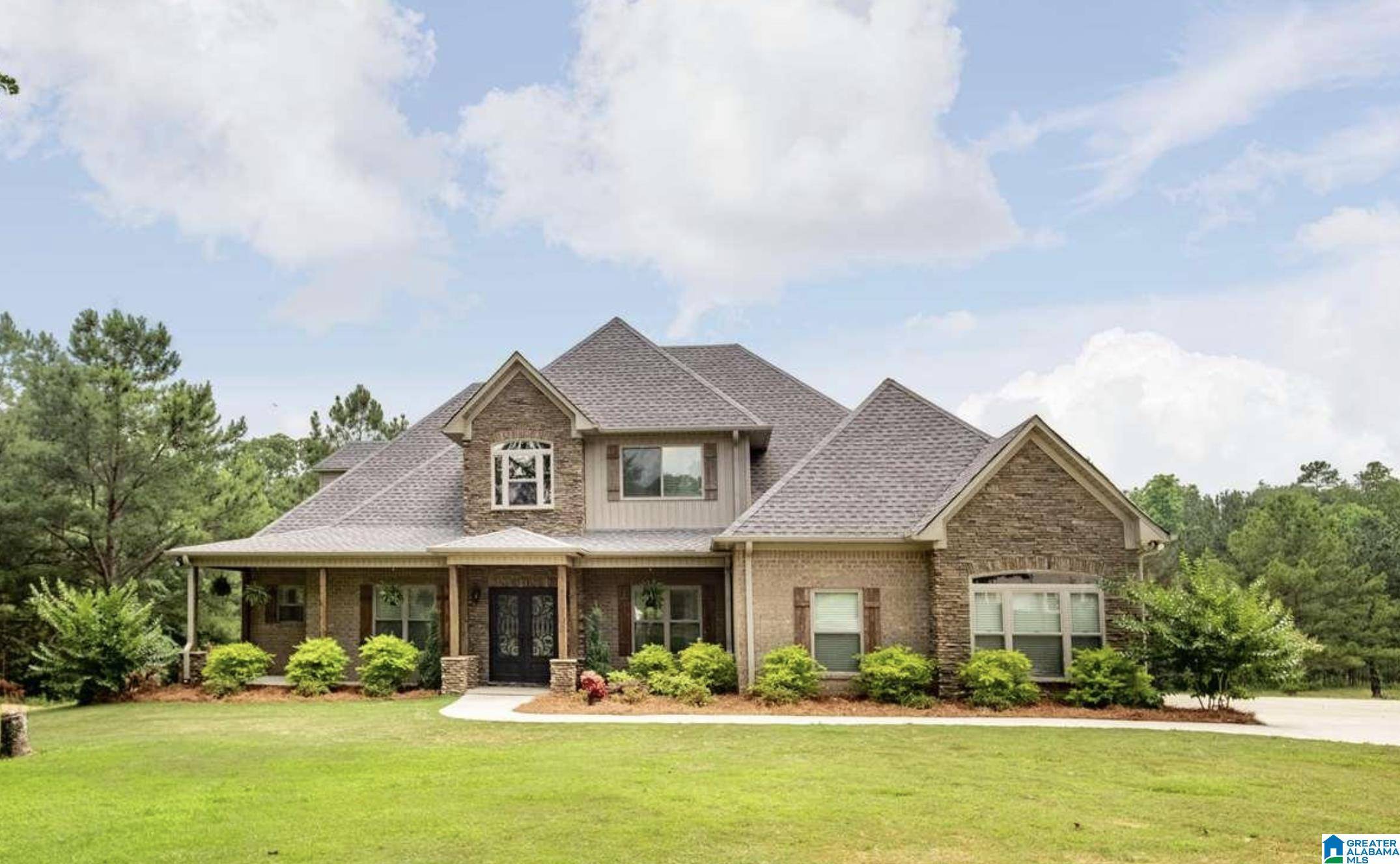 Odenville, AL 35120,415 LYLES DRIVE