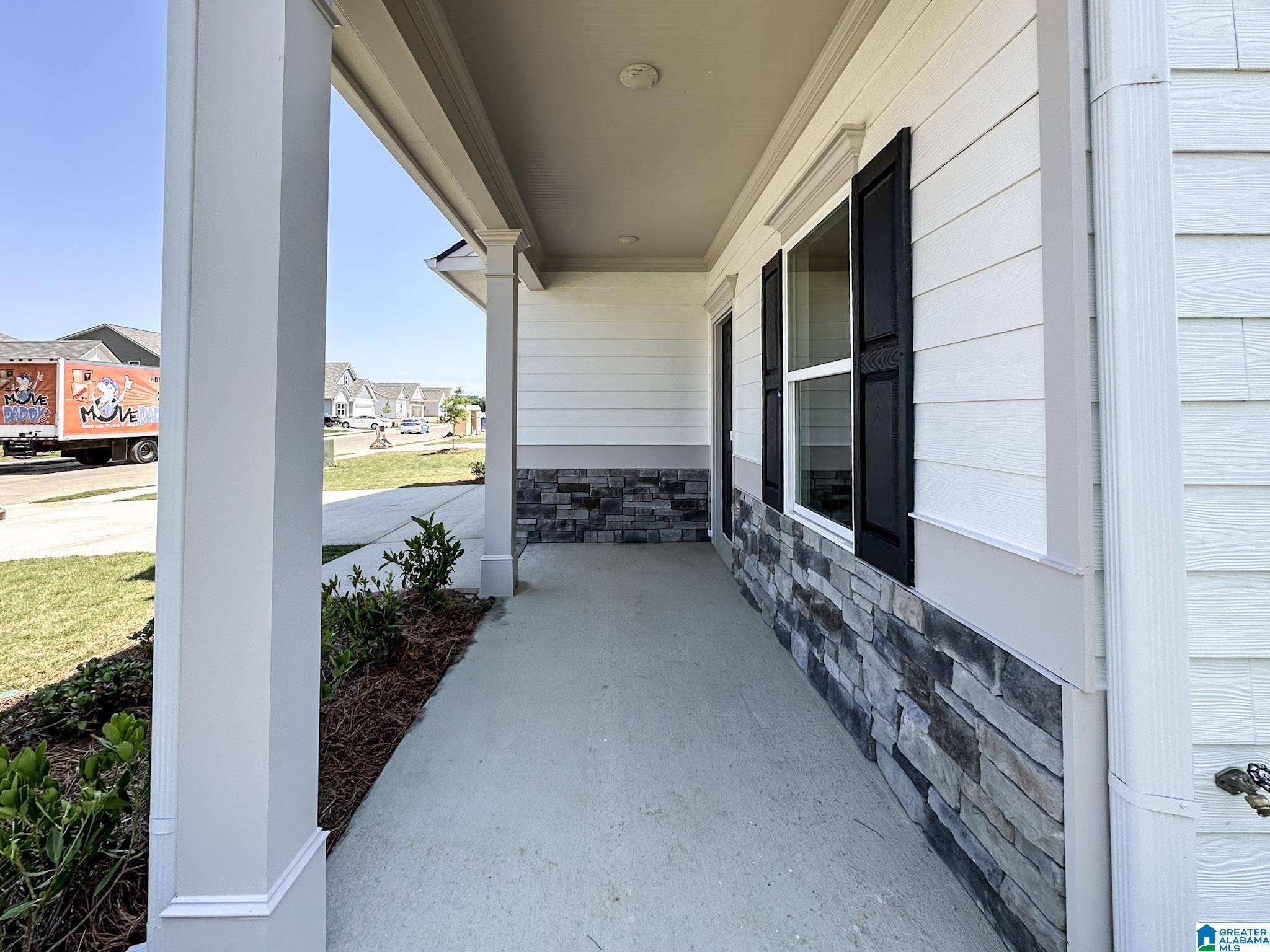 Bessemer, AL 35022,5501 HEADWINDS LANE