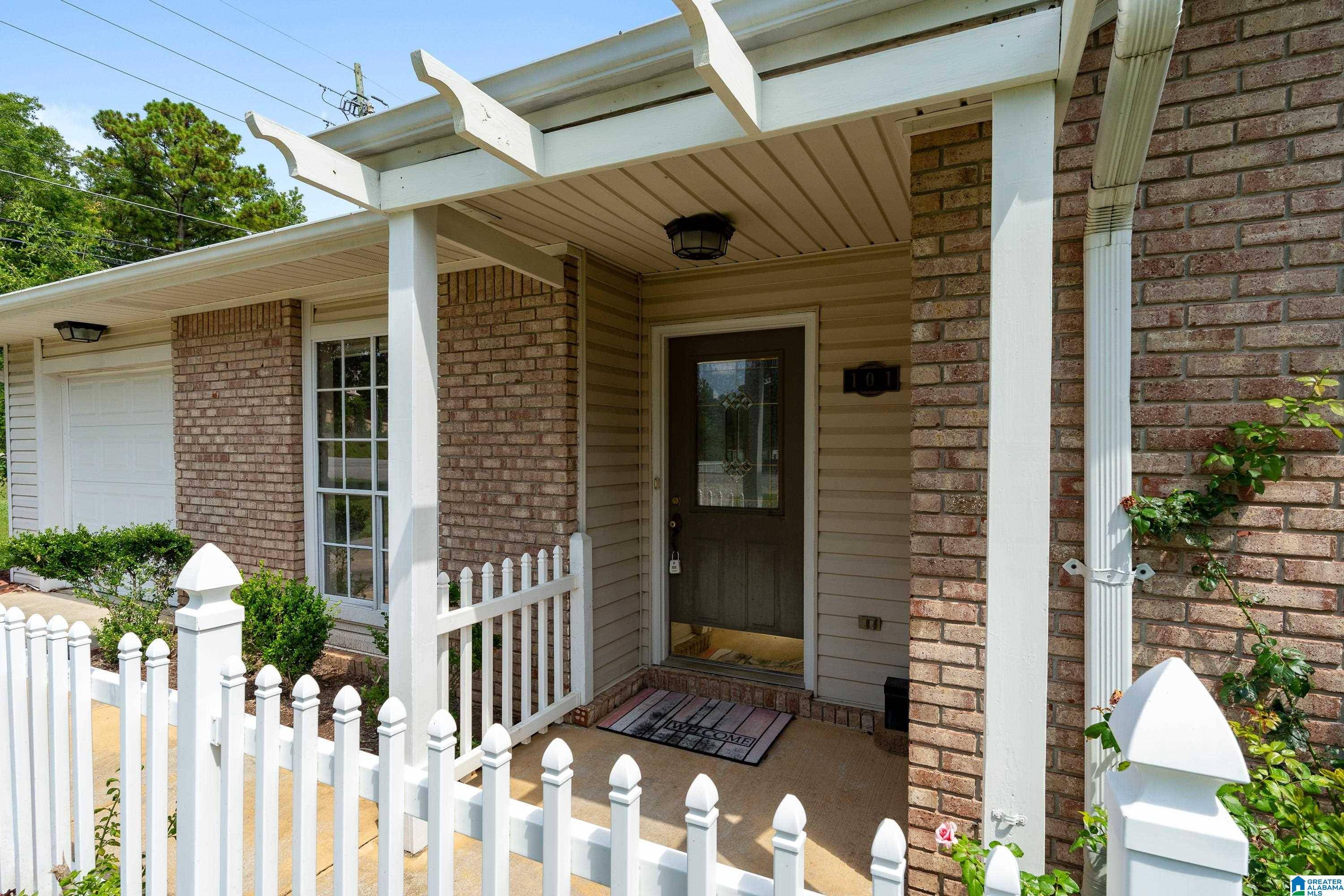Alabaster, AL 35007,101 BERMUDA LAKE DRIVE