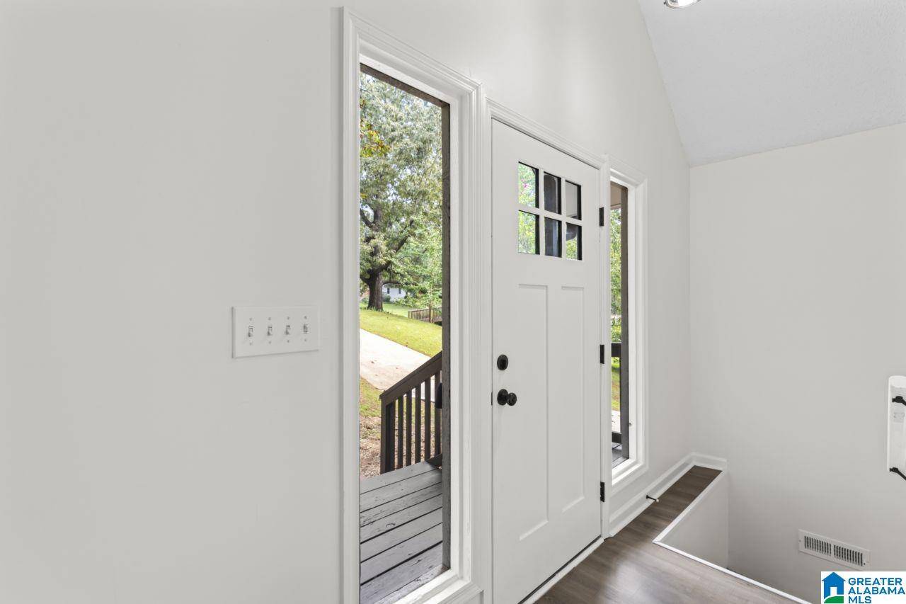 Trussville, AL 35173,206 ANNETTA CR