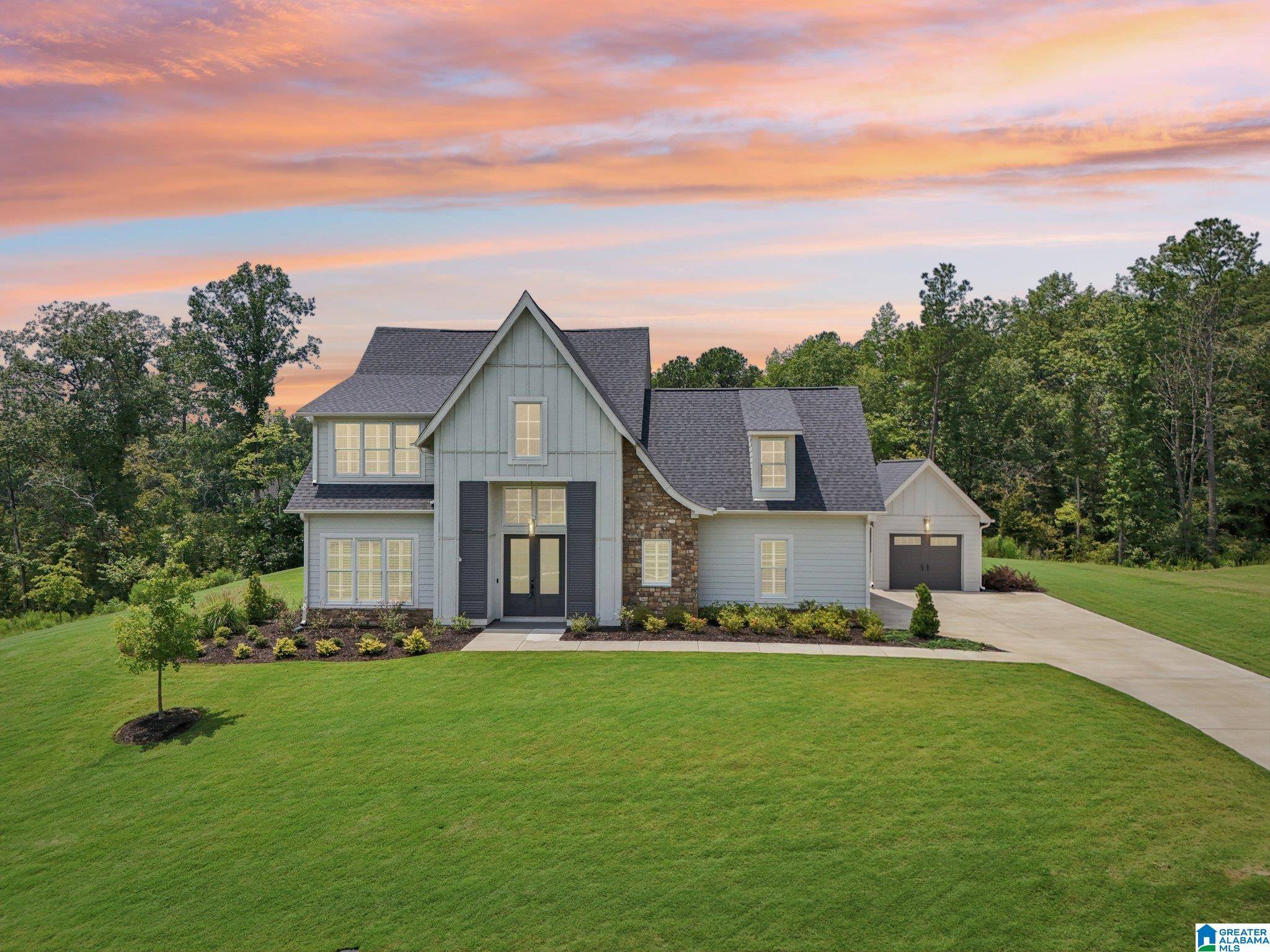 Hoover, AL 35244,920 LIVVY LANE