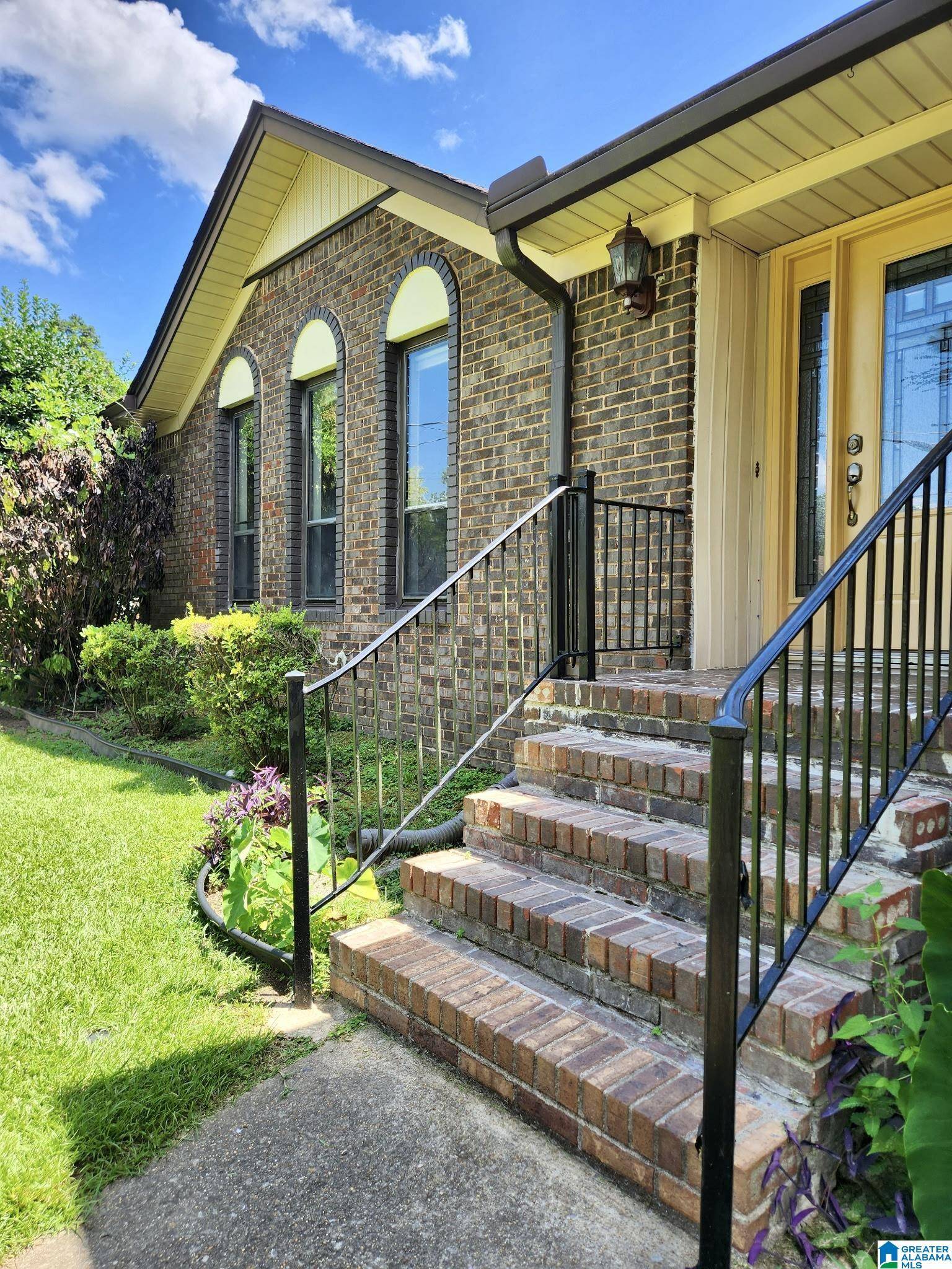 Pleasant Grove, AL 35127,1309 8TH PLACE