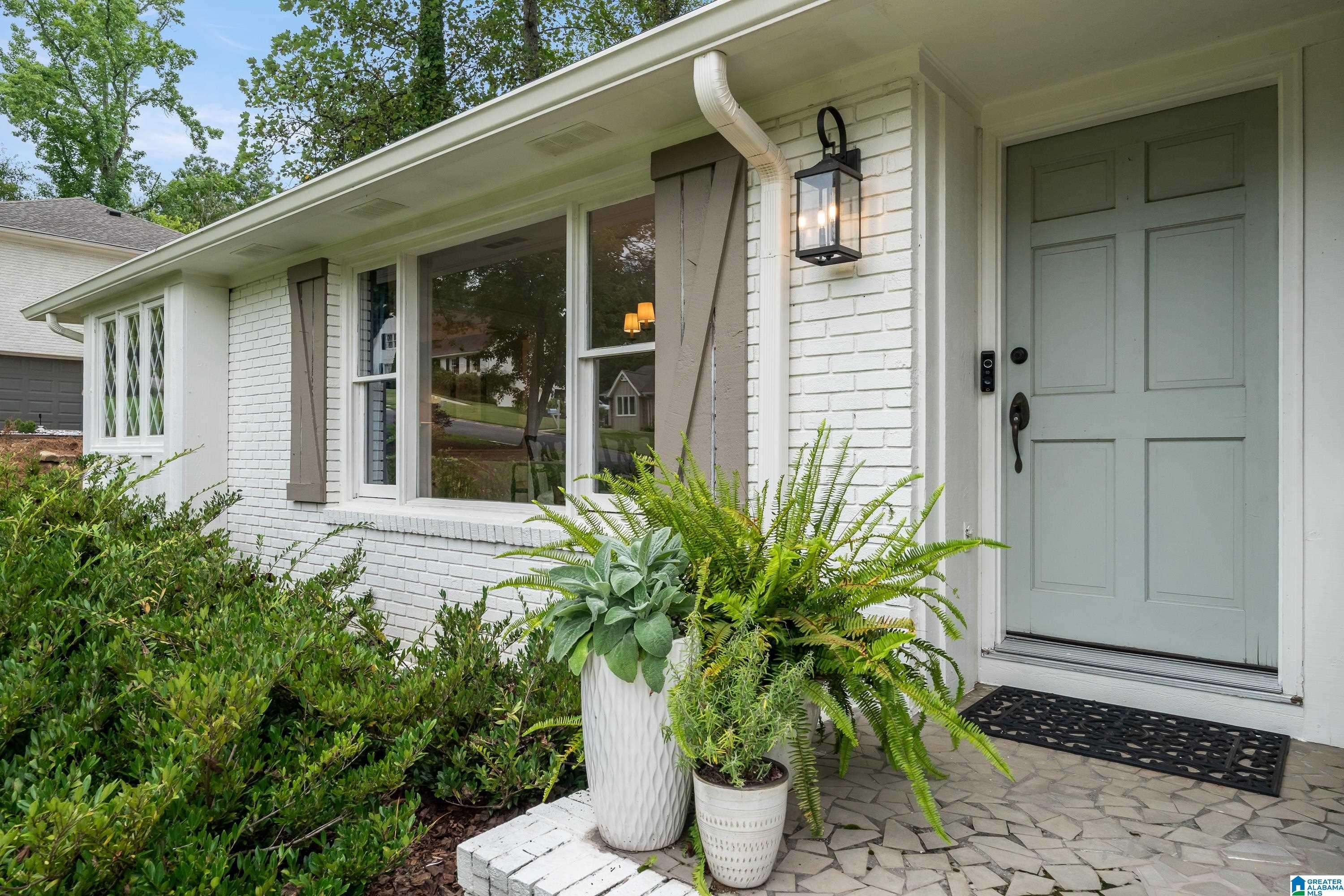 Vestavia Hills, AL 35243,3427 SAGEBROOK LANE