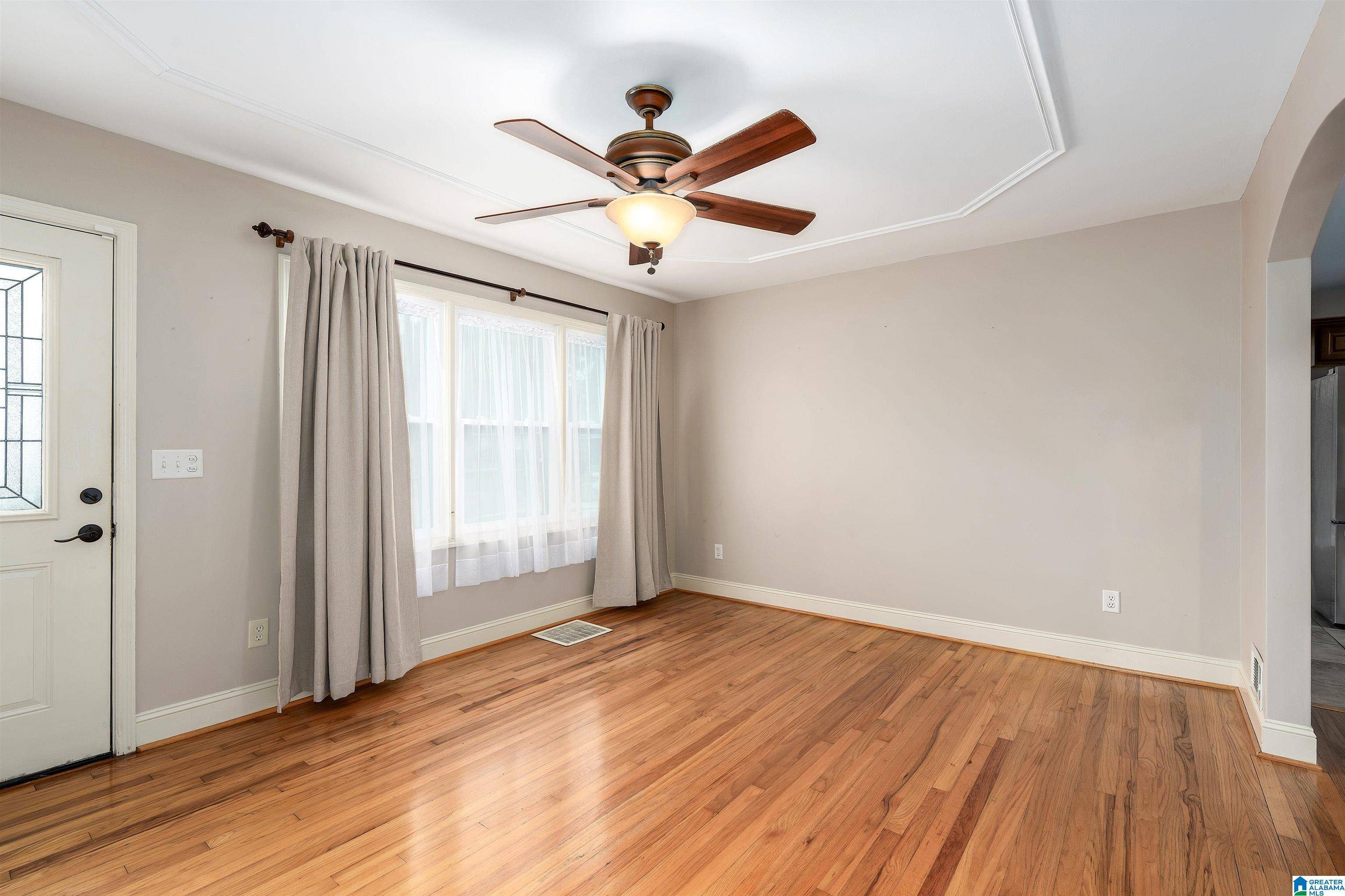 Gardendale, AL 35071,204 MARSHALL DRIVE