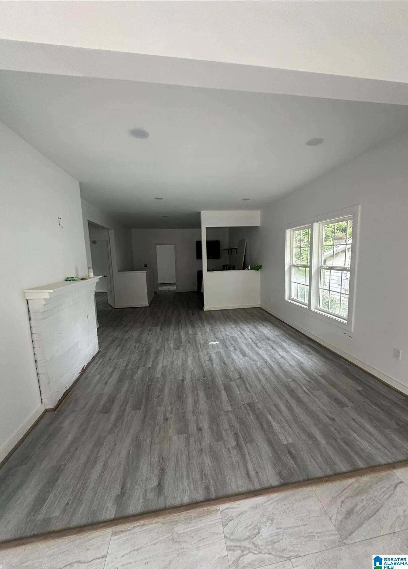Midfield, AL 35228,504 10TH AVENUE