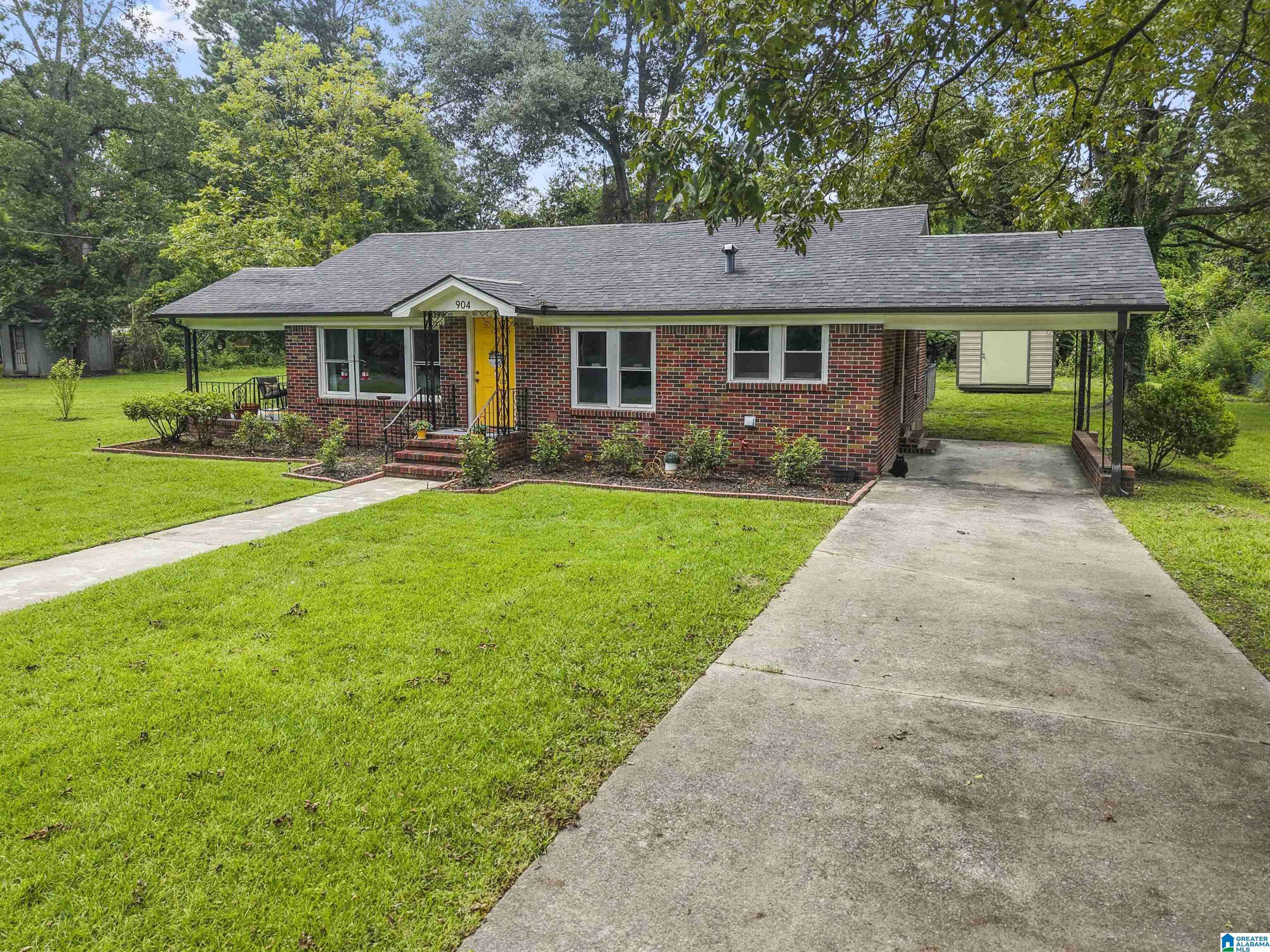 Clanton, AL 35045,904 14TH AVENUE N