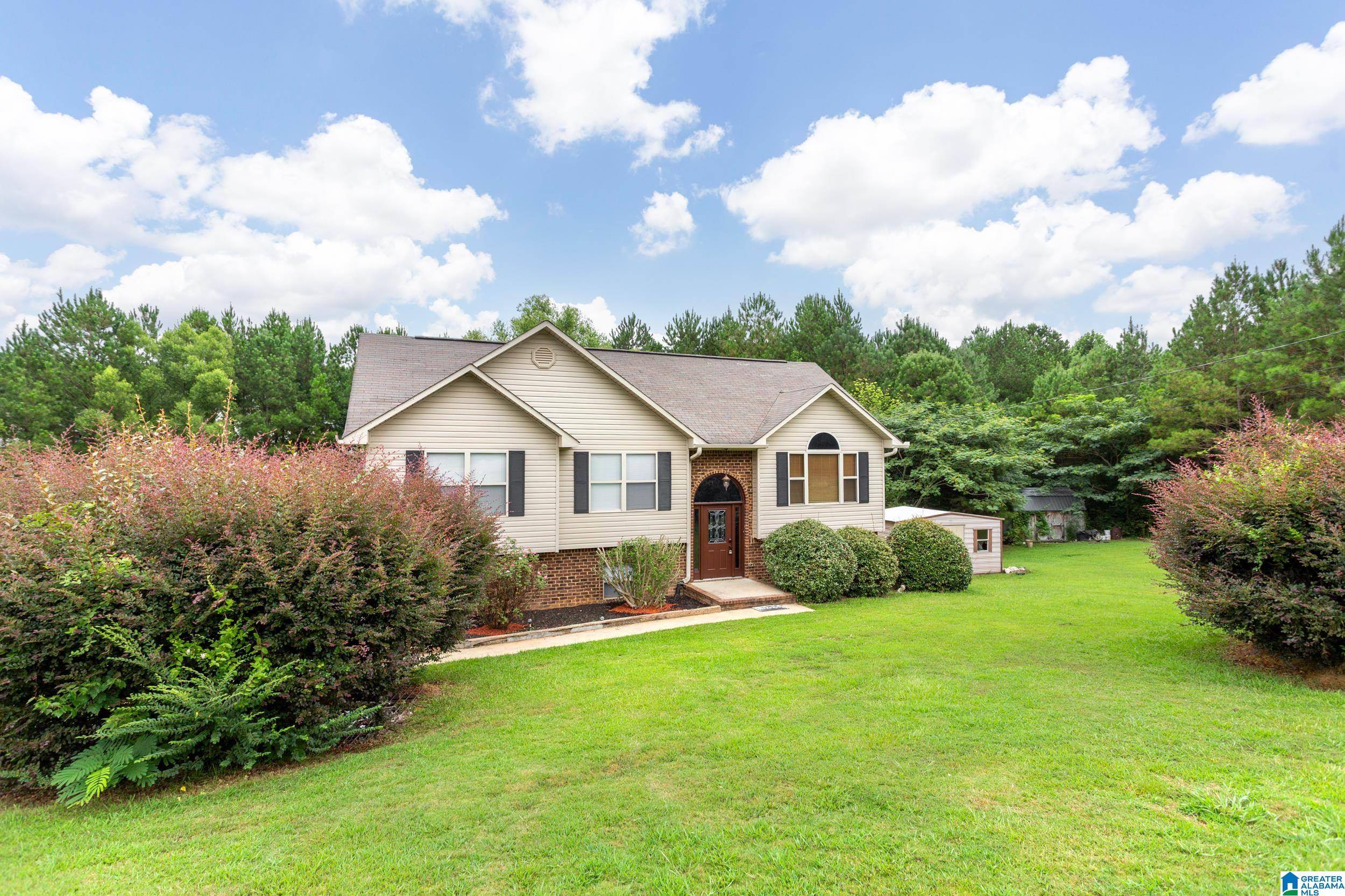 Odenville, AL 35120,890 MOONLITE DRIVE