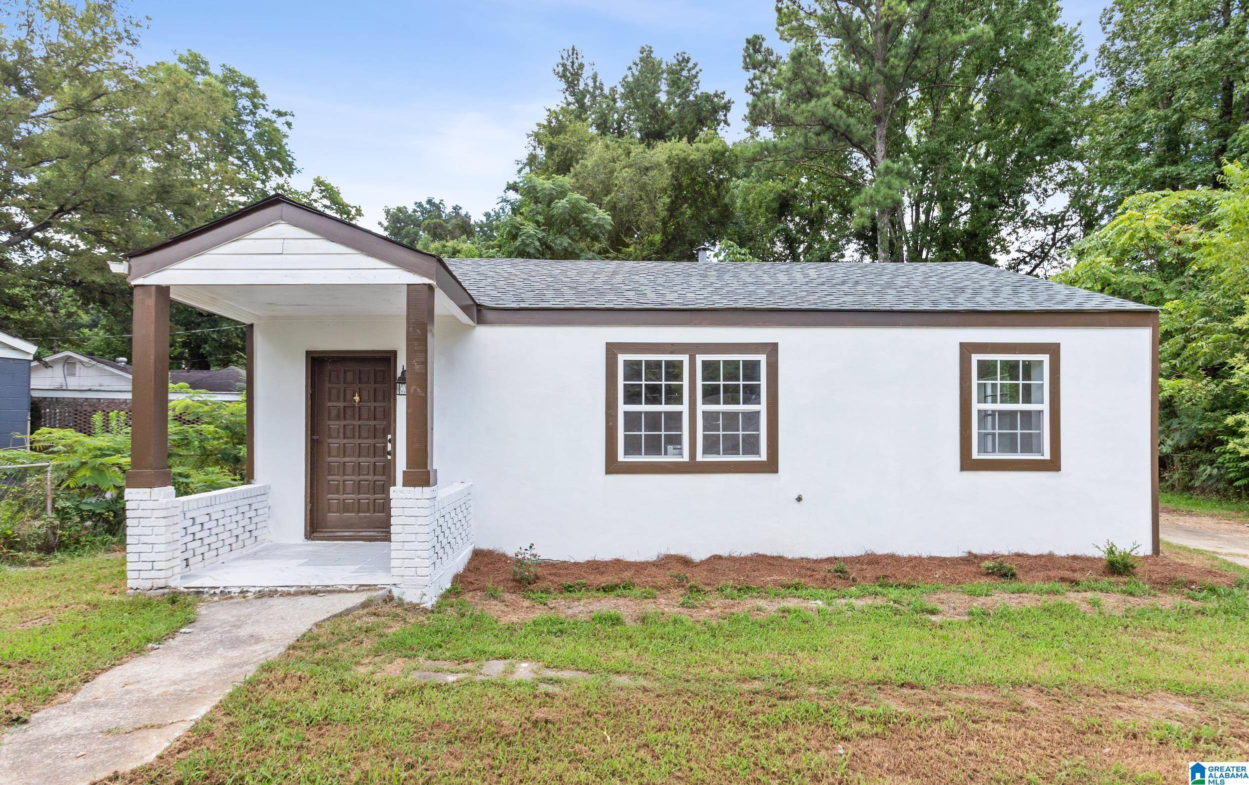 Birmingham, AL 35211,2005 HENRY CRUMPTON DRIVE SW