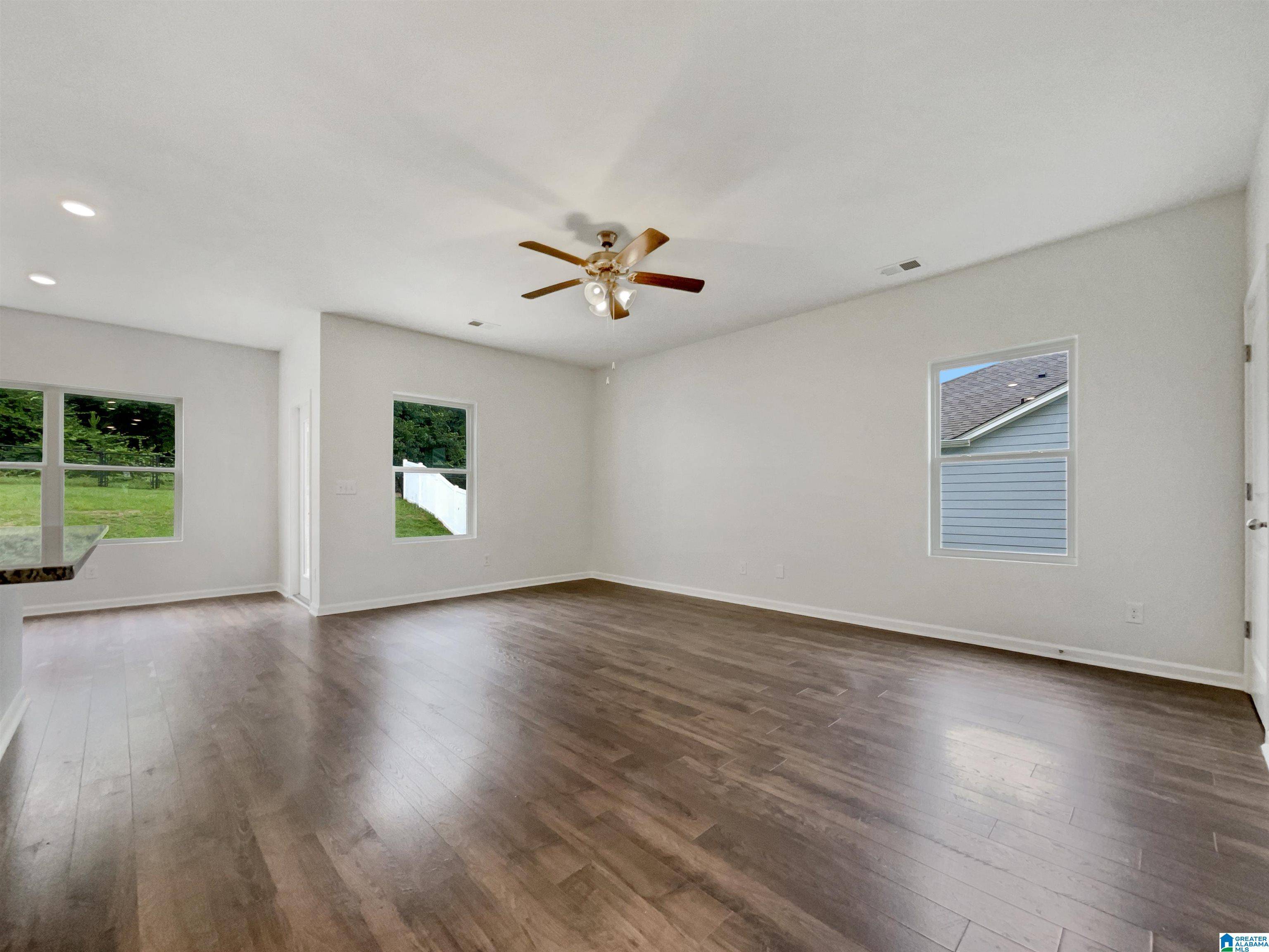 Alabaster, AL 35007,1043 FLYWAY VIEW LANE
