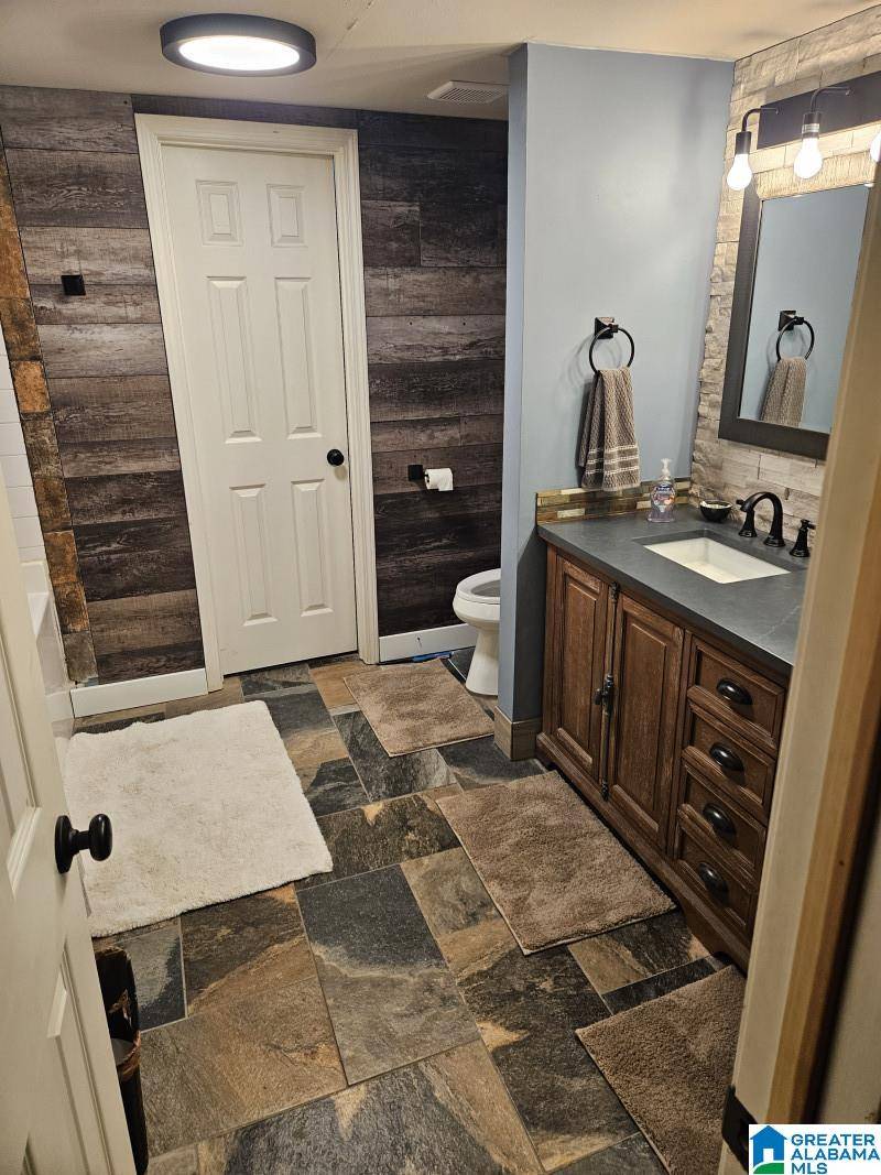 Birmingham, AL 35216,1529 SAVANNAH PARK