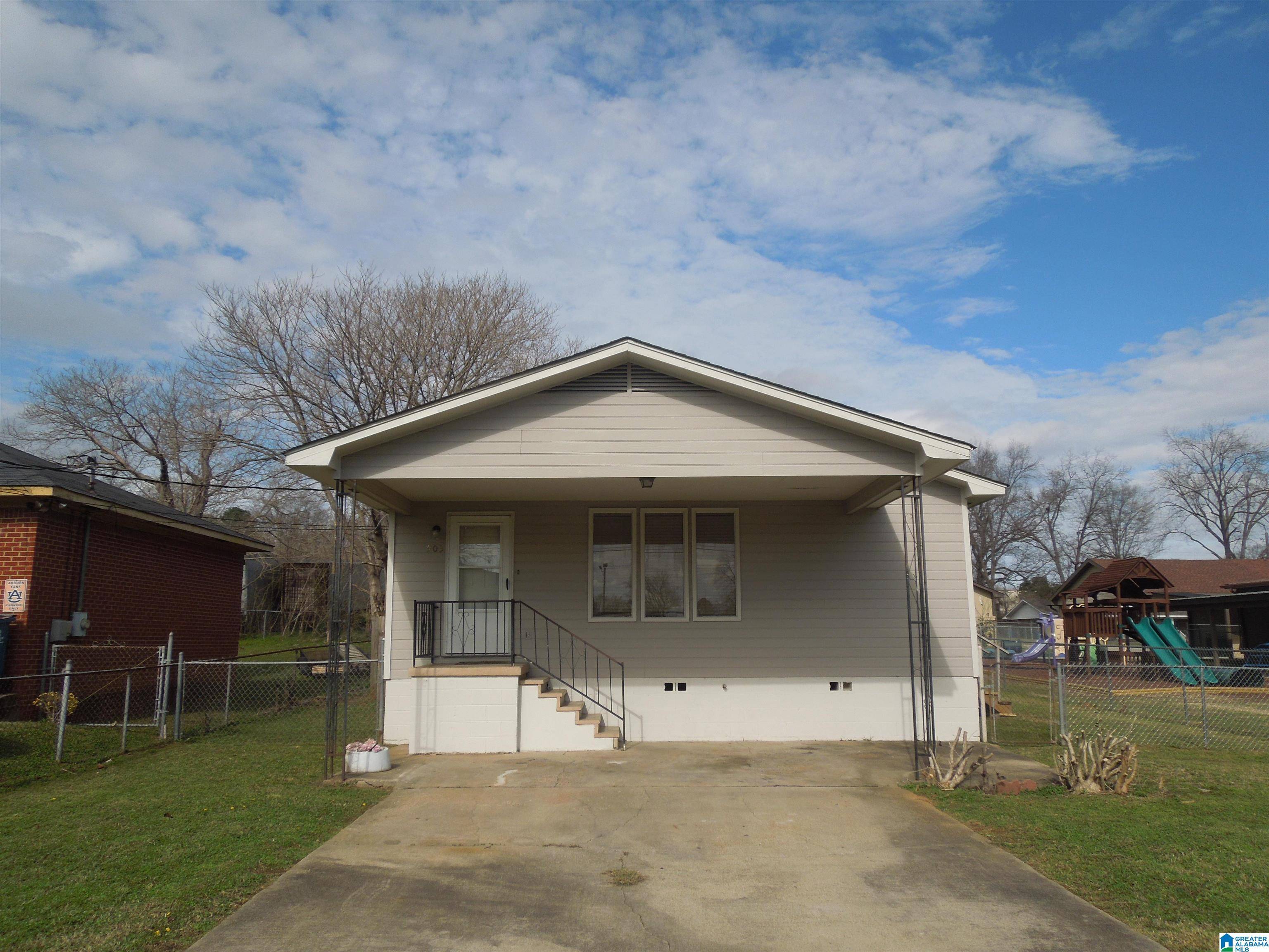 Brighton, AL 35020,903 ROSE AVENUE