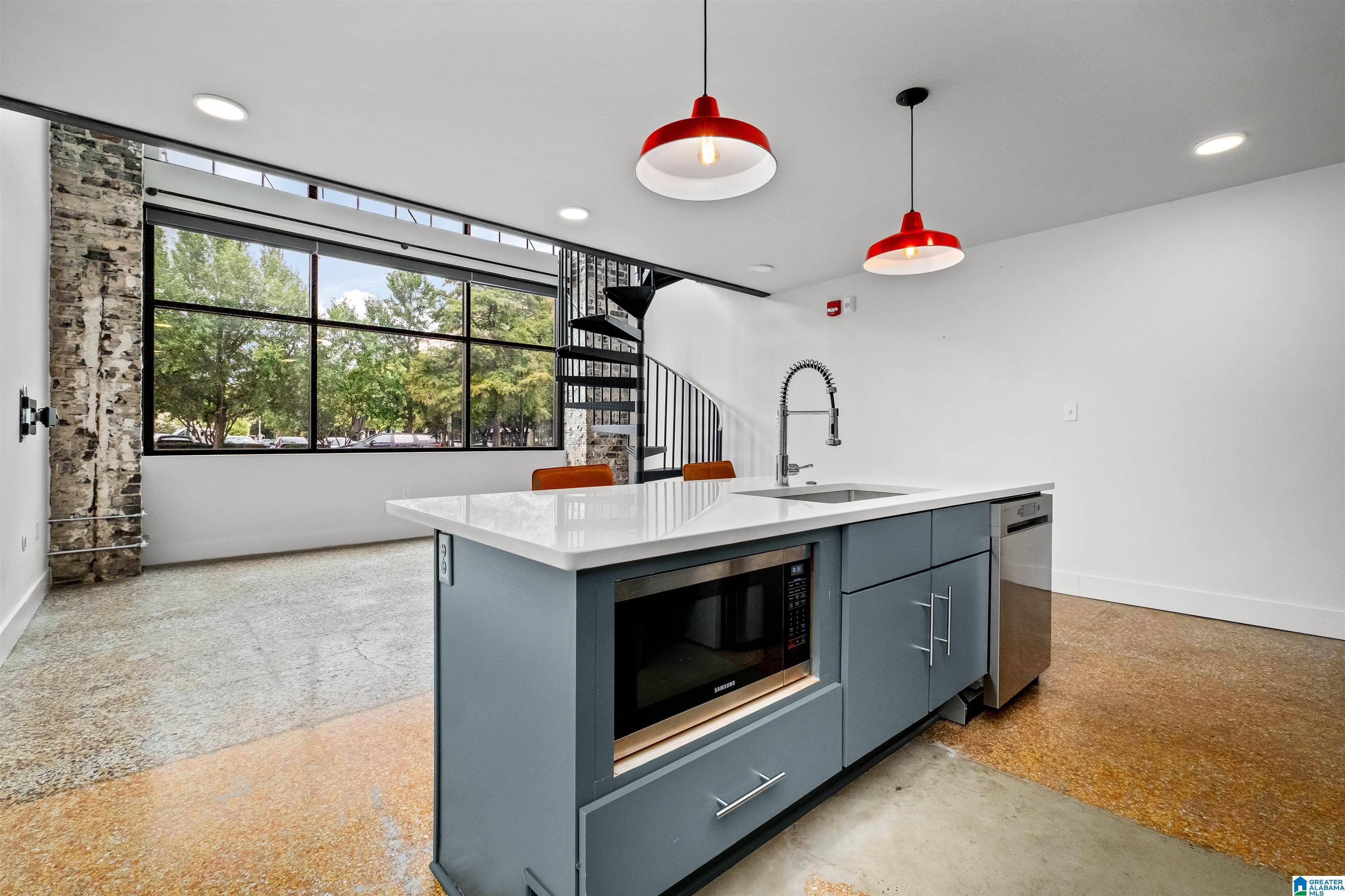 Birmingham, AL 35203,1801 2ND AVENUE N #101