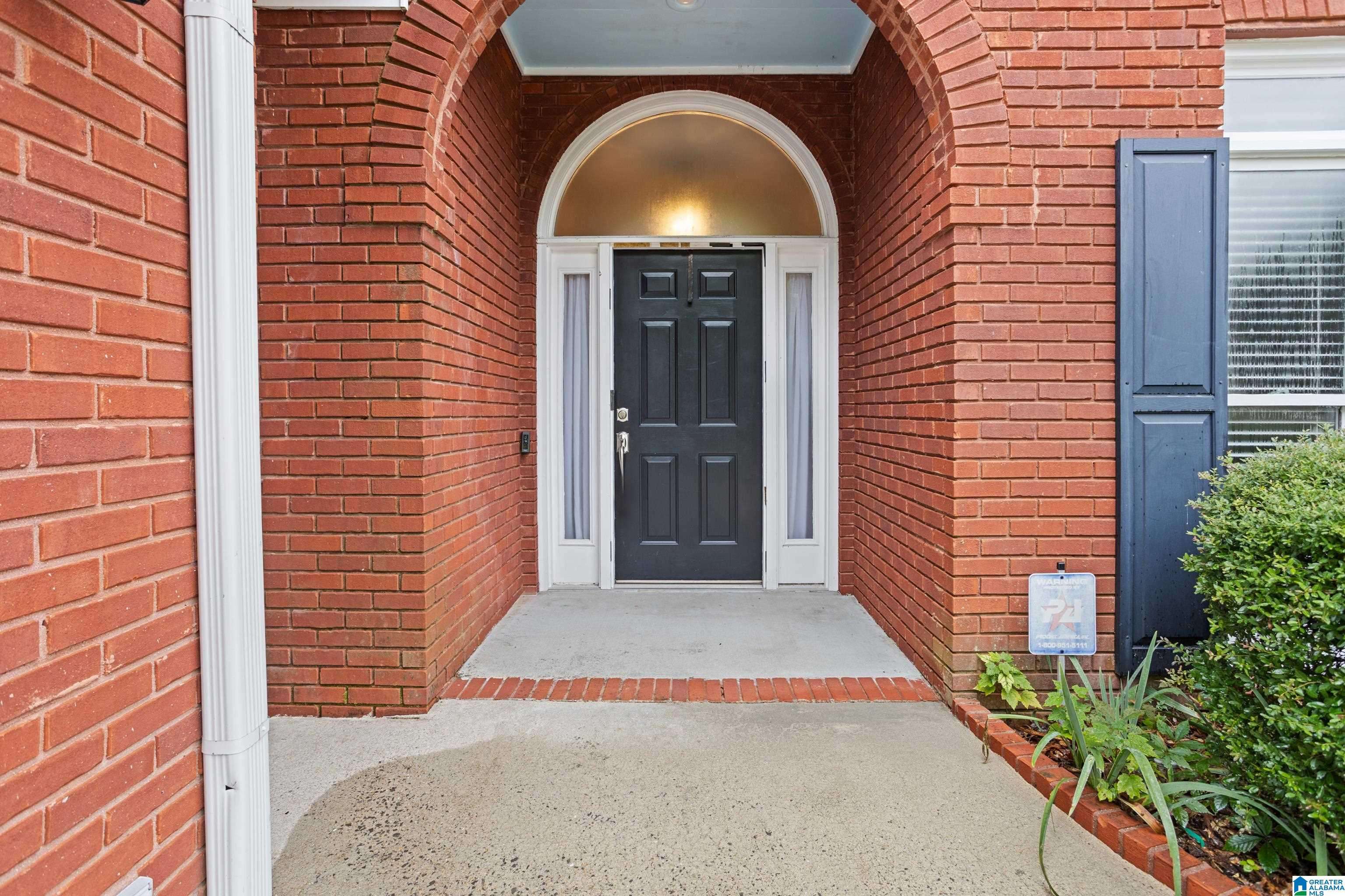 Hoover, AL 35242,208 WOODBRIDGE LANE