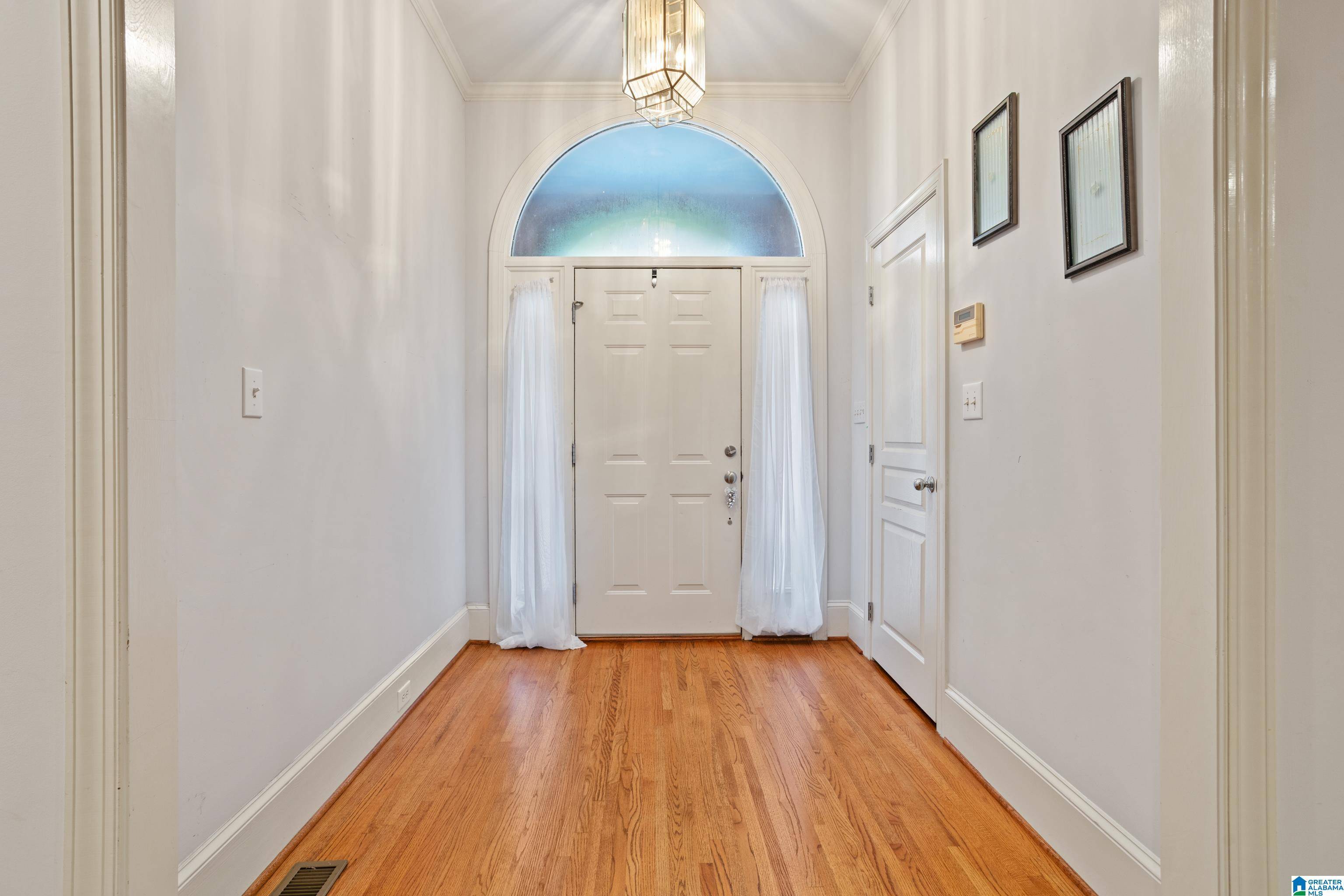 Hoover, AL 35242,208 WOODBRIDGE LANE