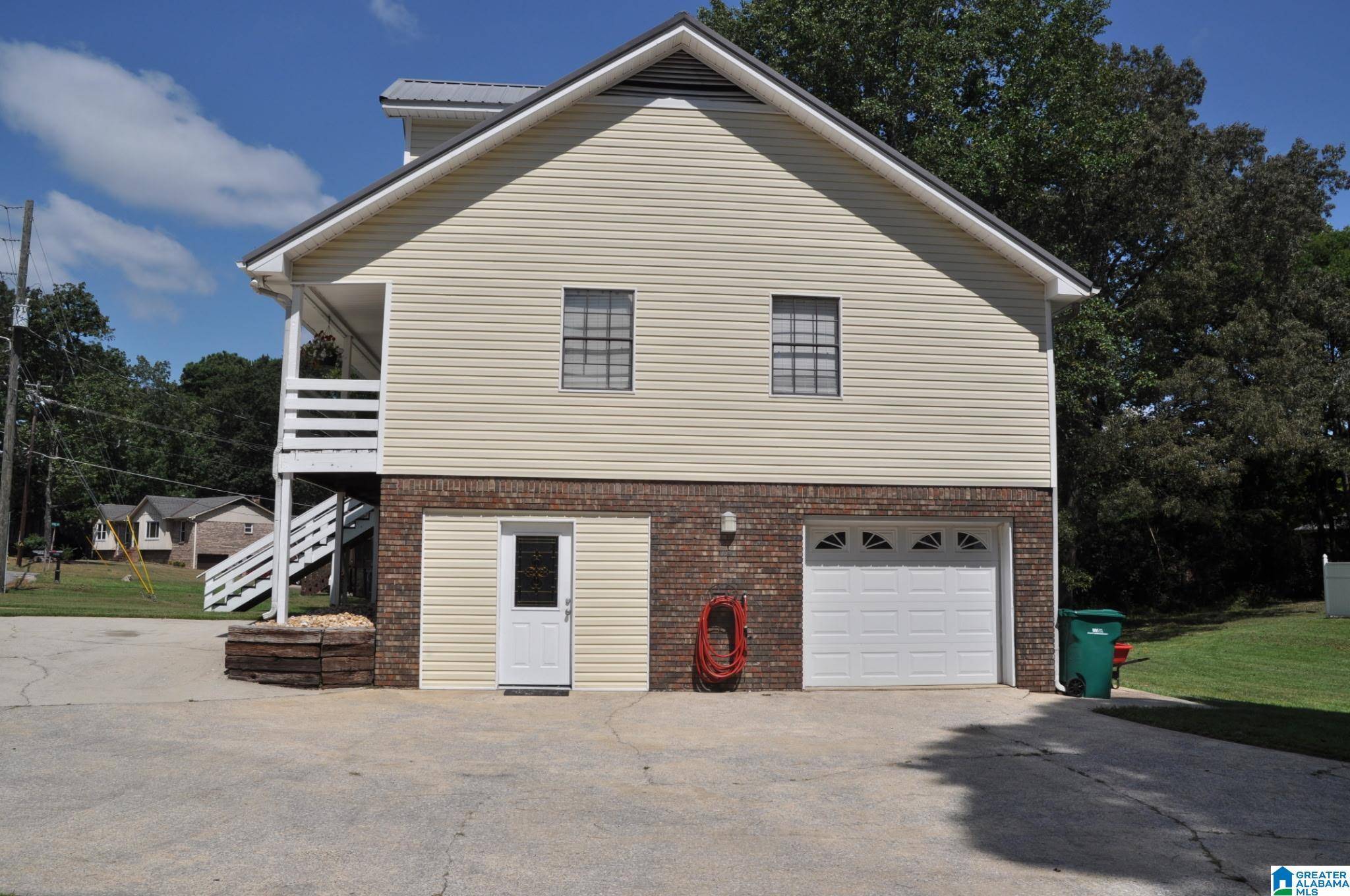 Pleasant Grove, AL 35127,713 12TH LANE