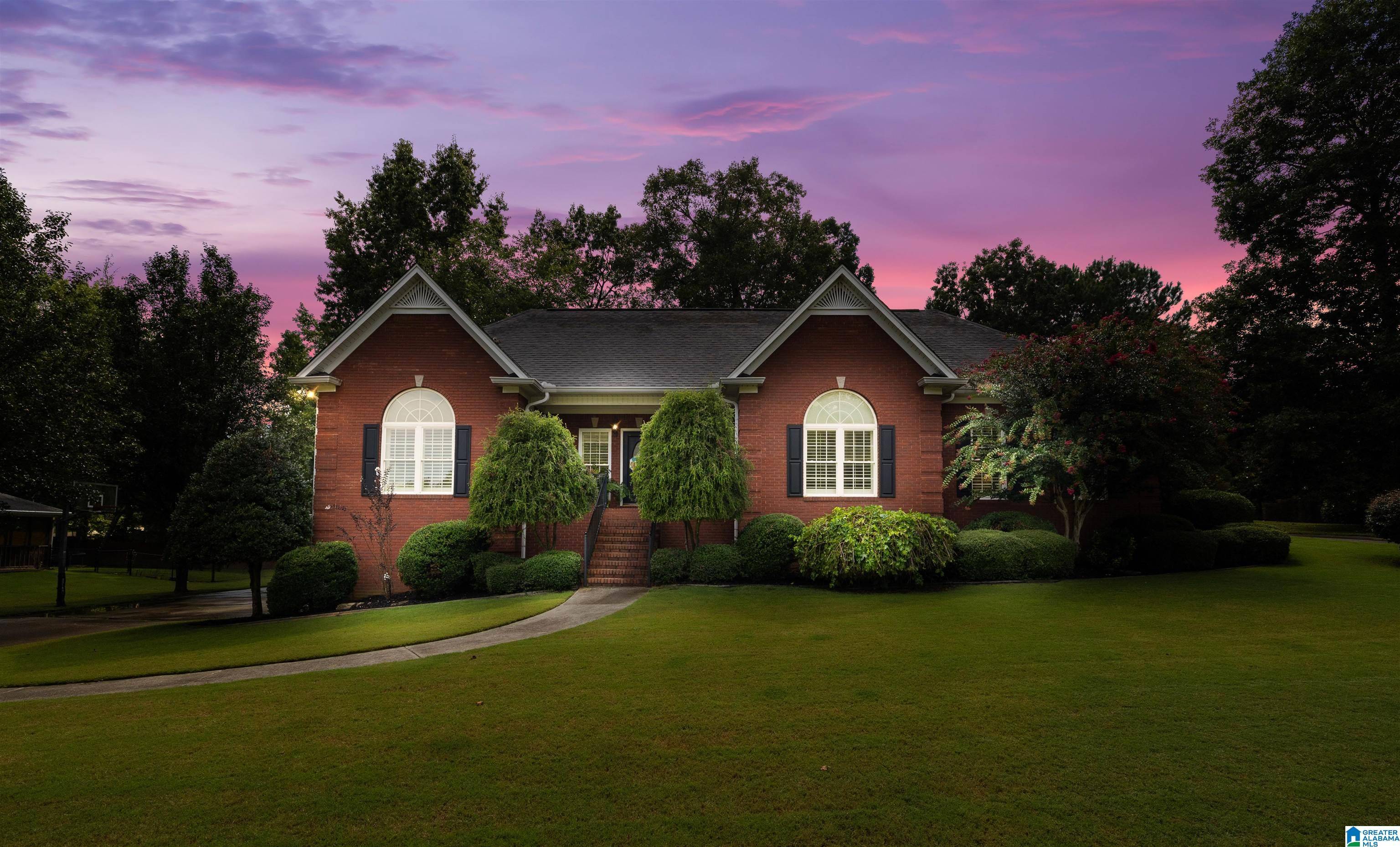 Oneonta, AL 35121,104 AZALEA TRAIL