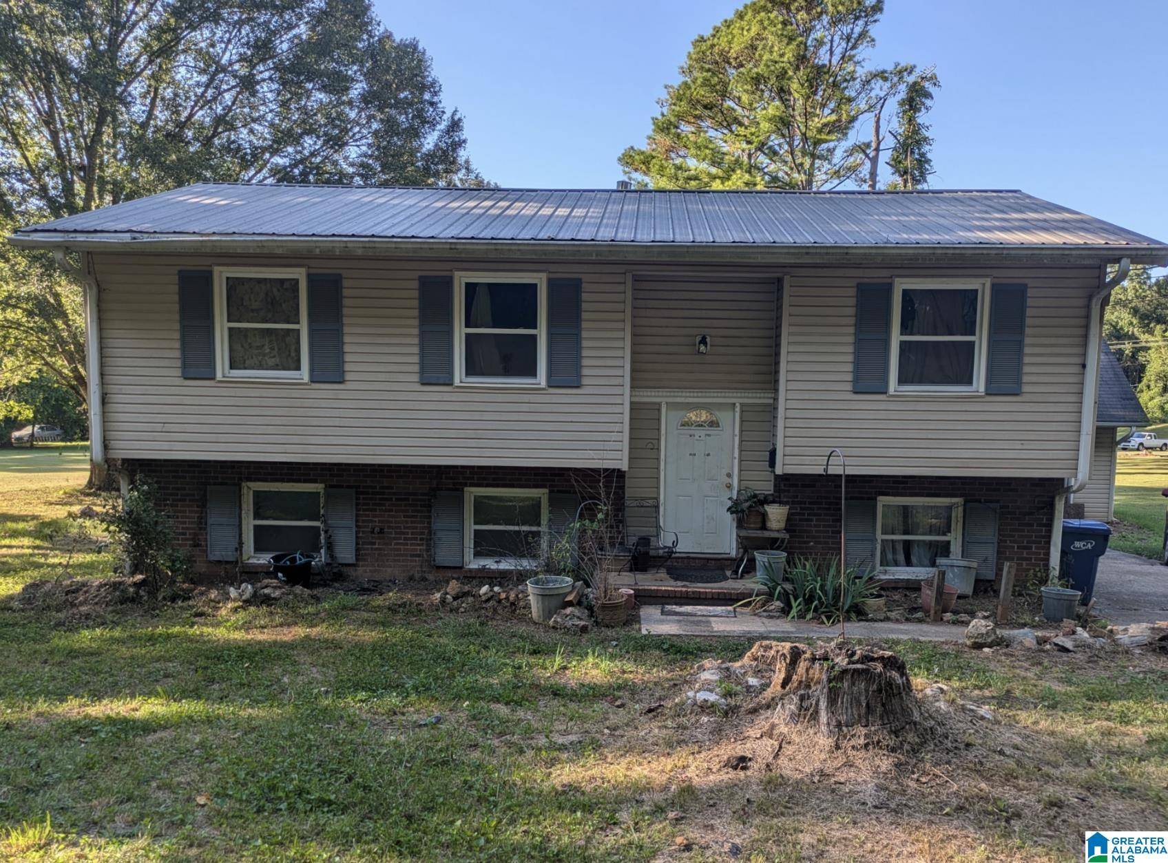 Talladega, AL 35160,944 WILLMAN ROAD