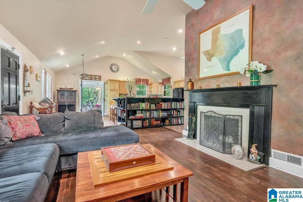 Homewood, AL 35209,1735 SAULTER ROAD