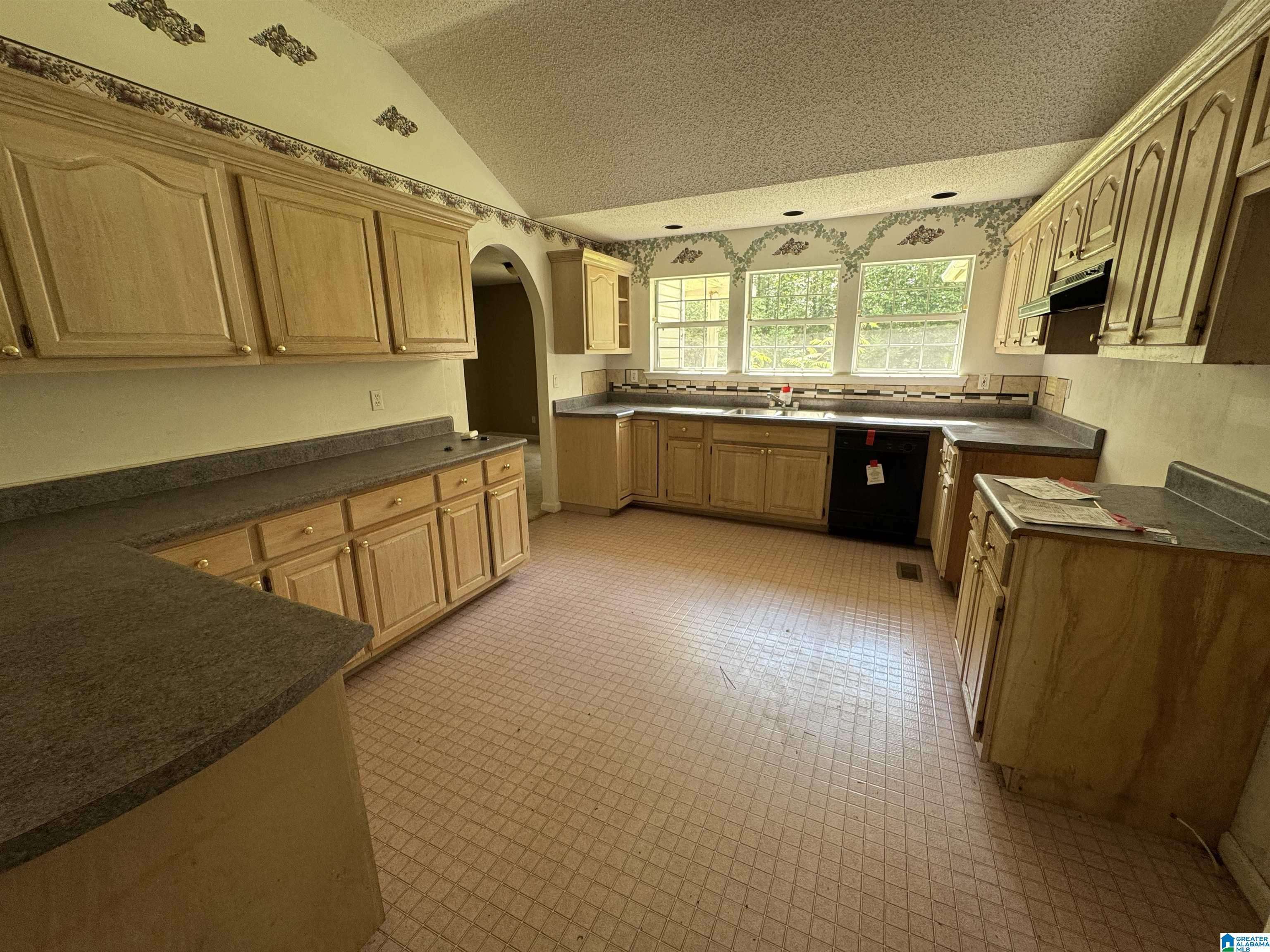 Parrish, AL 35580,151 BASSMEN DRIVE