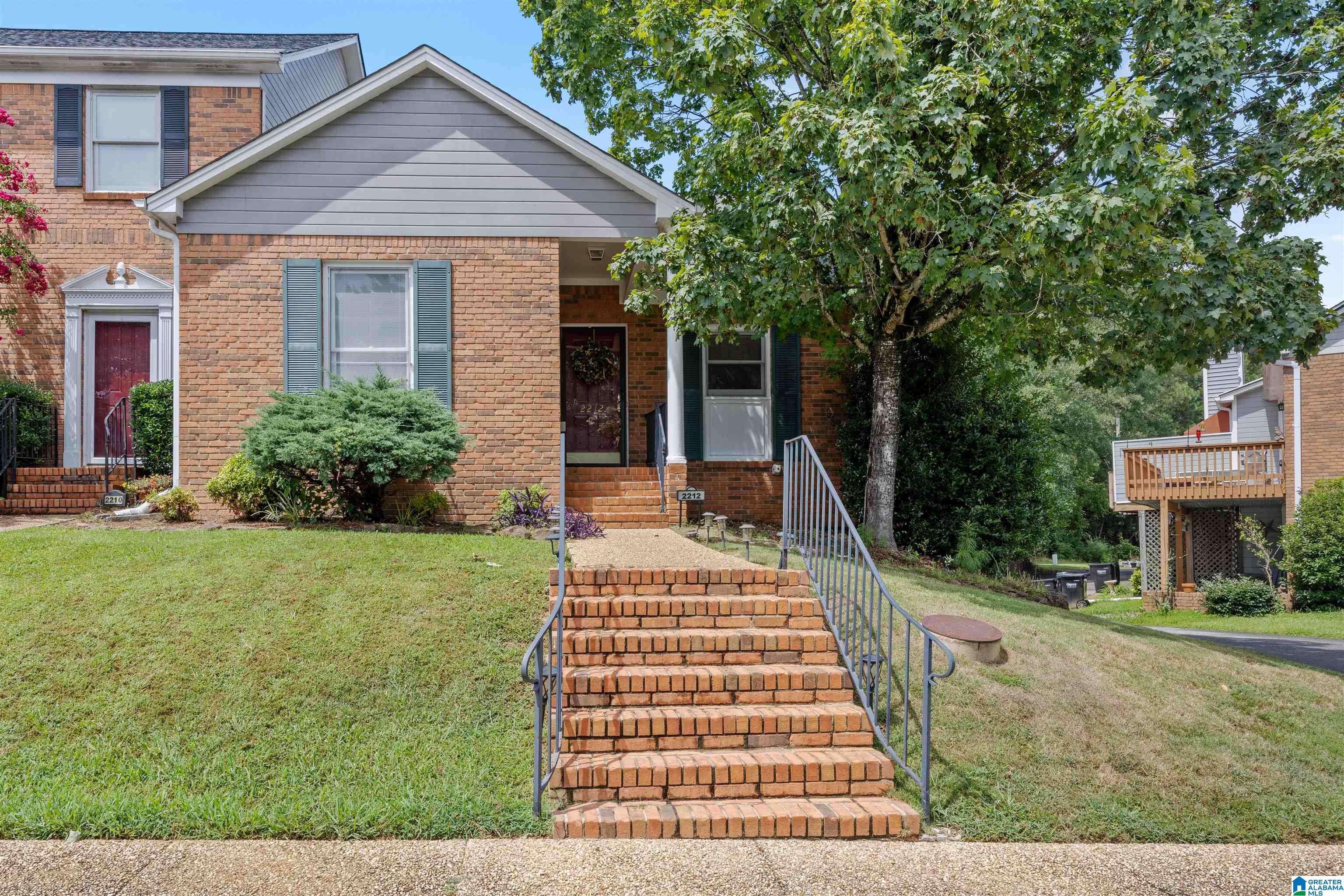Vestavia Hills, AL 35216,2212 ASCOT LANE