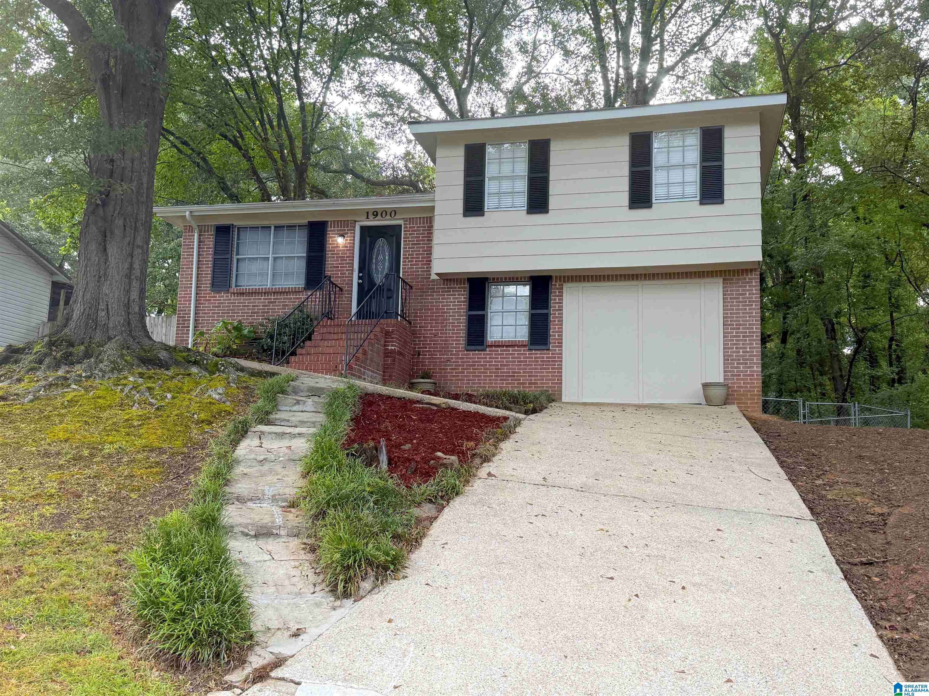 Fultondale, AL 35068,1900 KENNETH STREET