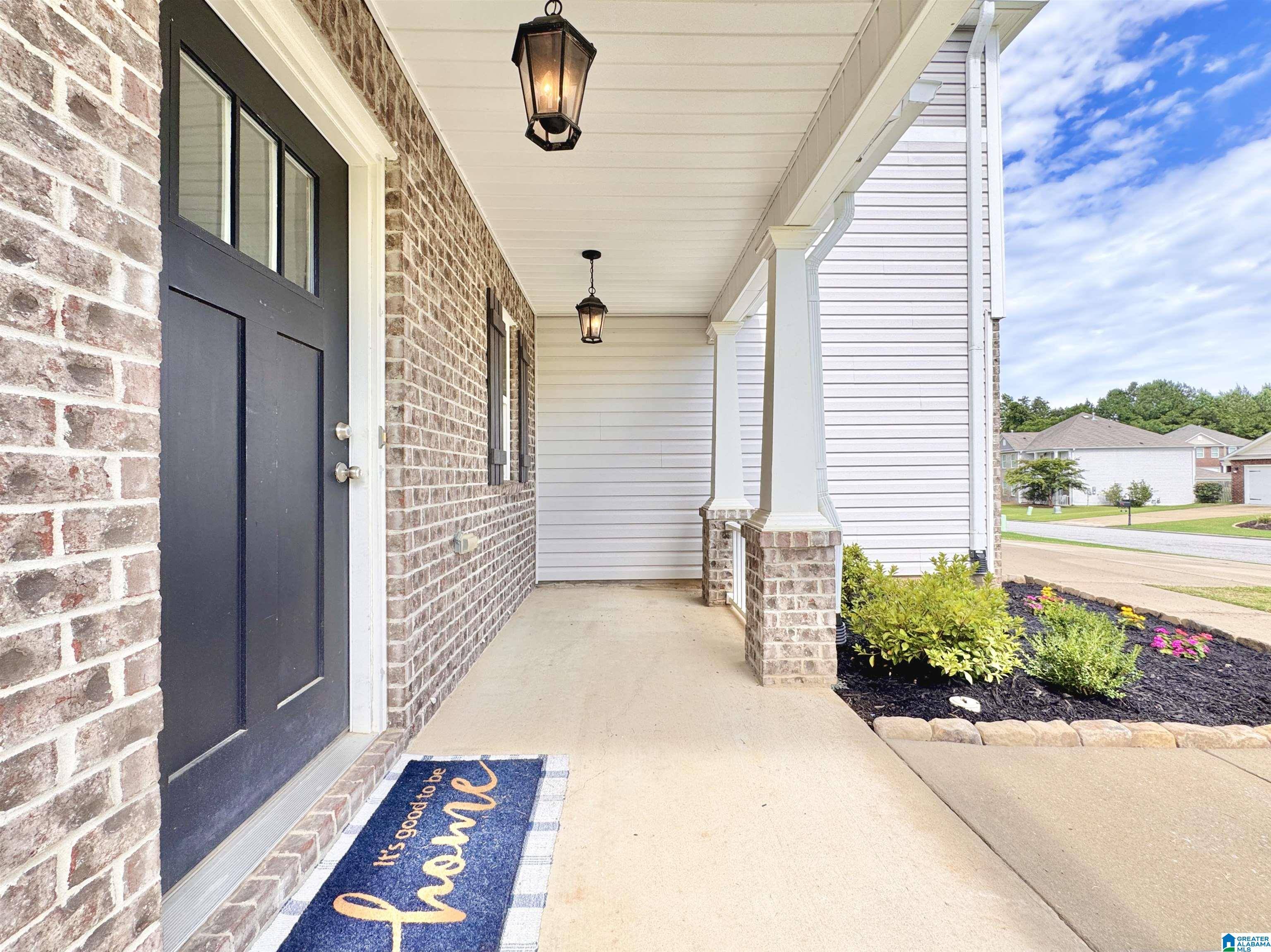 Chelsea, AL 35043,809 HUNTINGTON TRACE