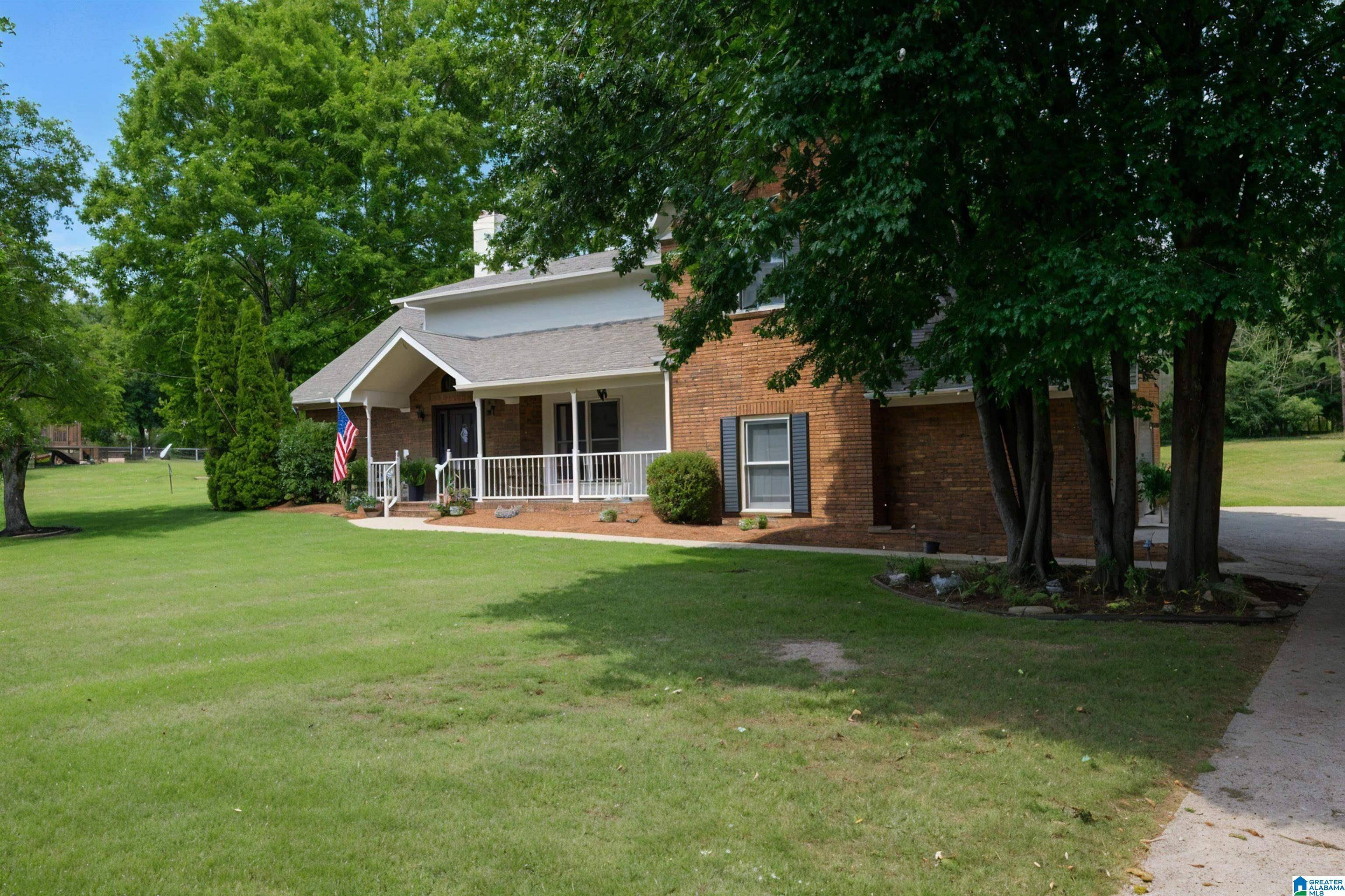 Adamsville, AL 35005,4004 POPLAR DRIVE