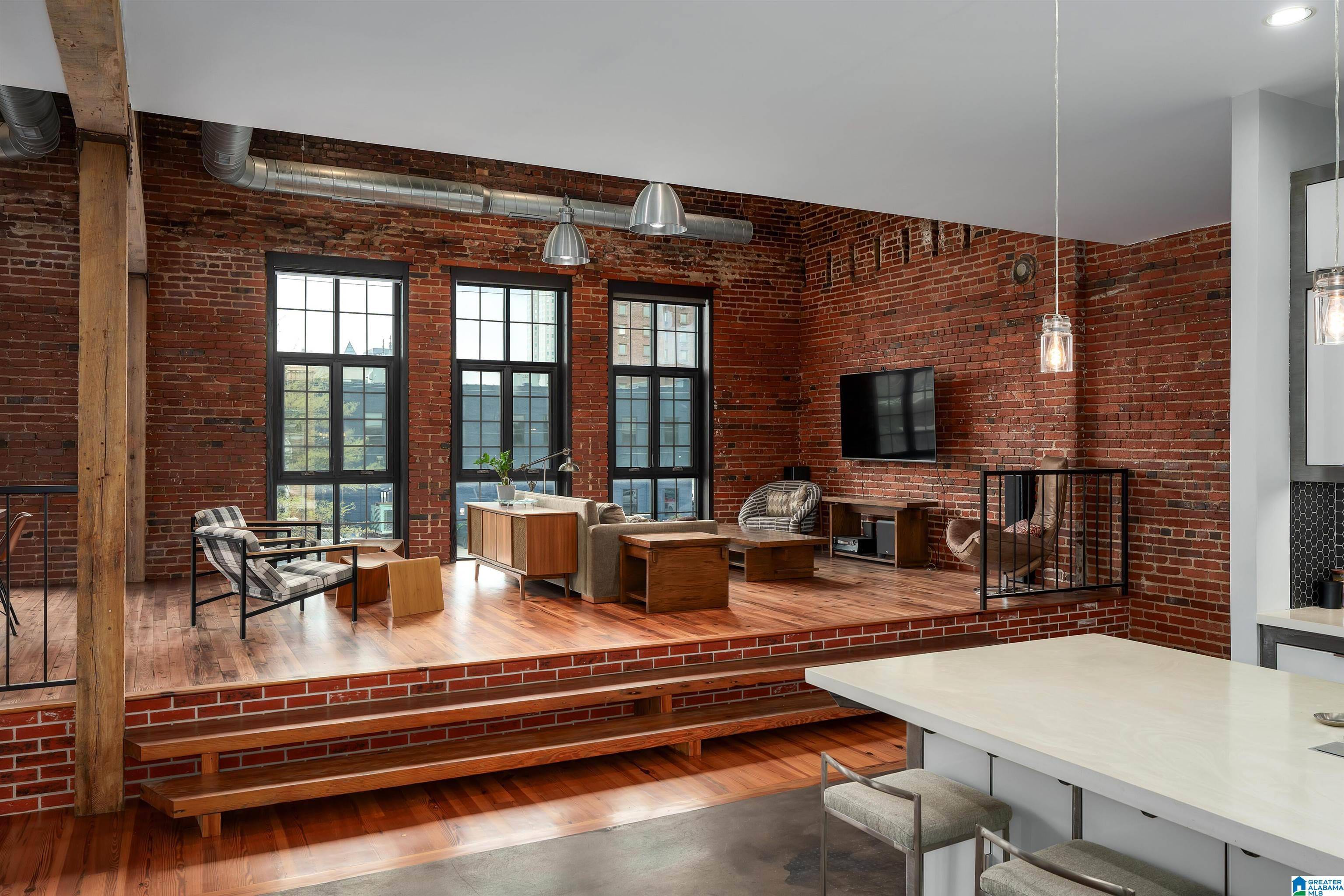 Birmingham, AL 35203,0 24TH STREET N