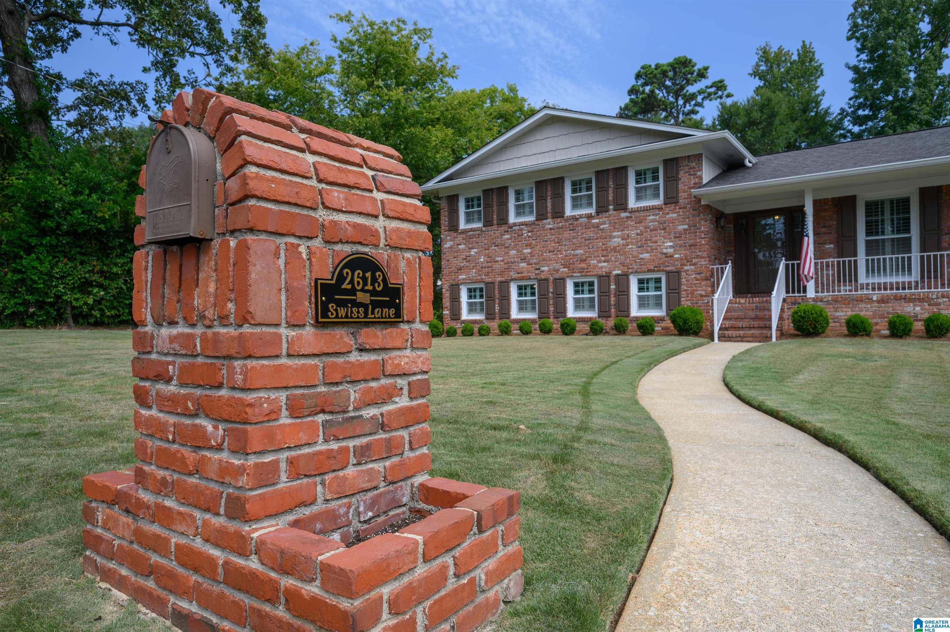 Vestavia Hills, AL 35226,2613 SWISS LANE