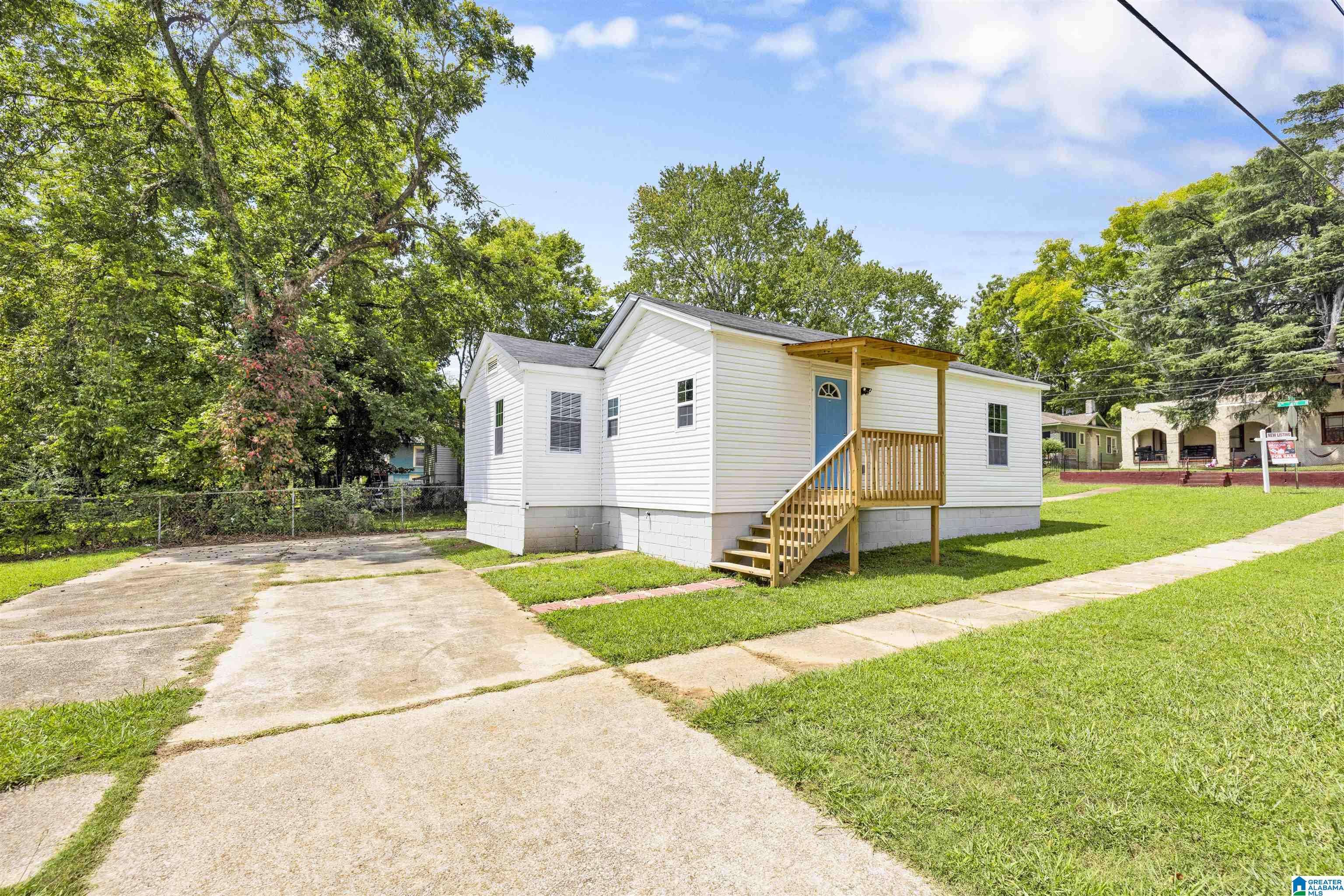 Birmingham, AL 35206,7931 6TH AVENUE N