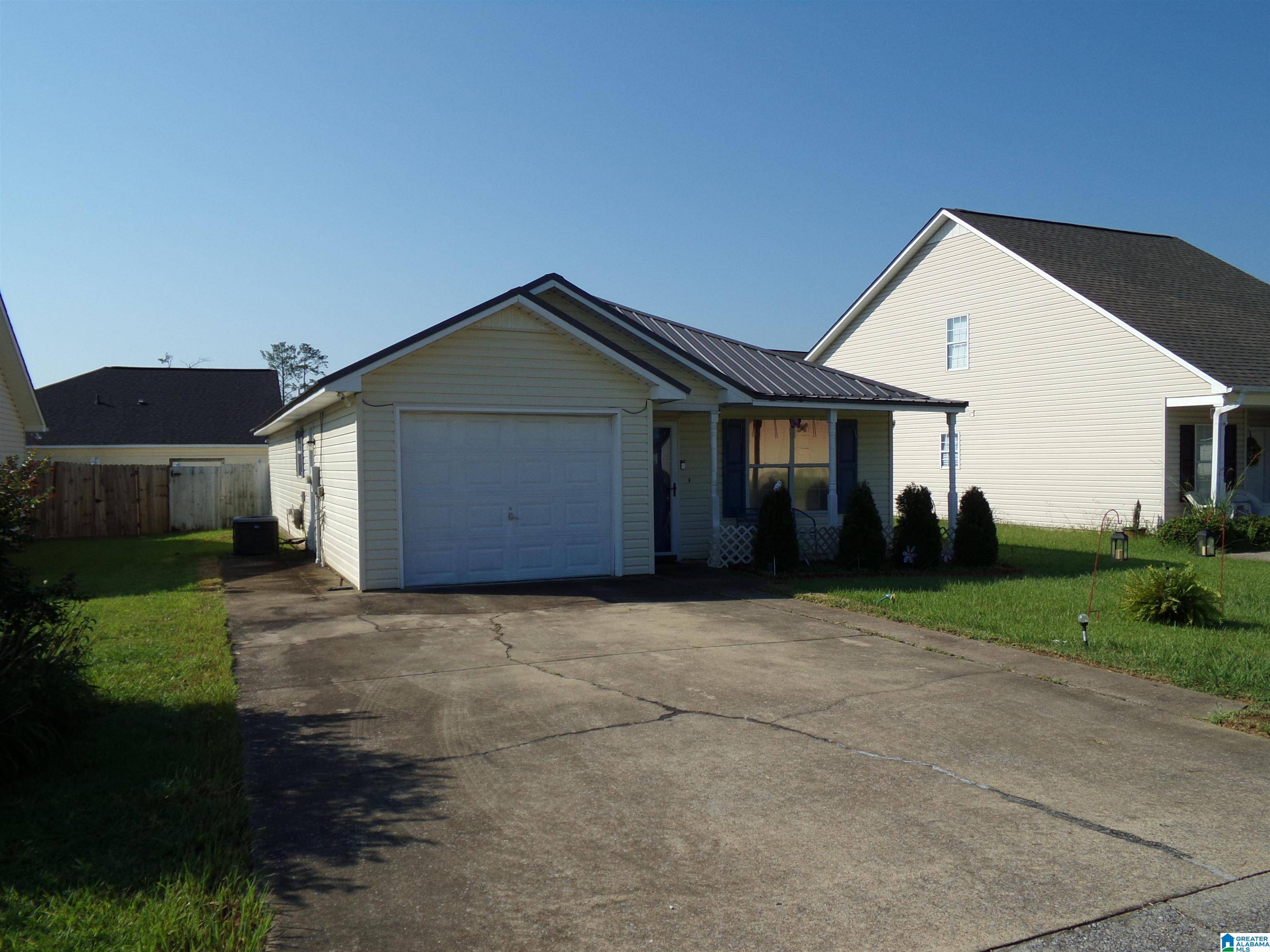 Rainbow City, AL 35906,303 AUTUMNWOOD DRIVE