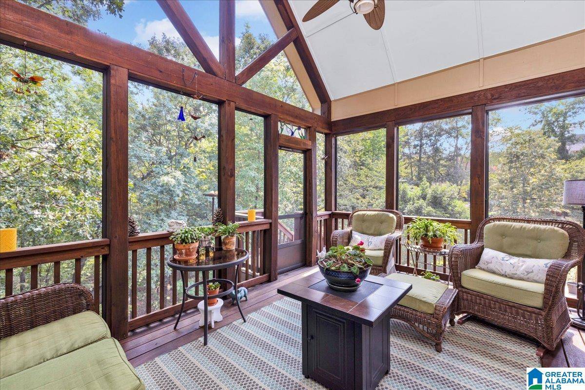 Birmingham, AL 35242,708 MEADOW RIDGE COURT