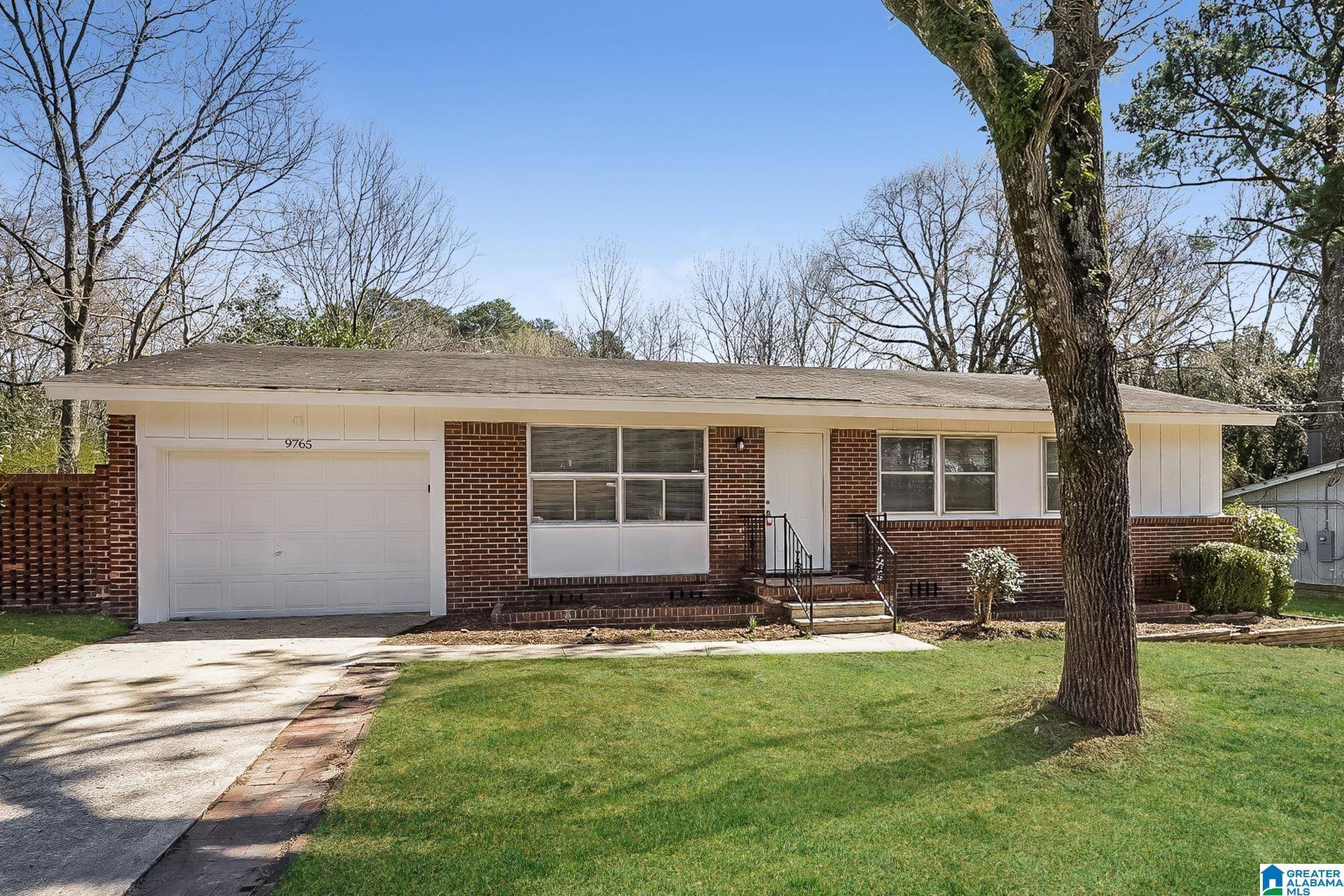 Birmingham, AL 35215,9765 VIRGINIANNA DRIVE
