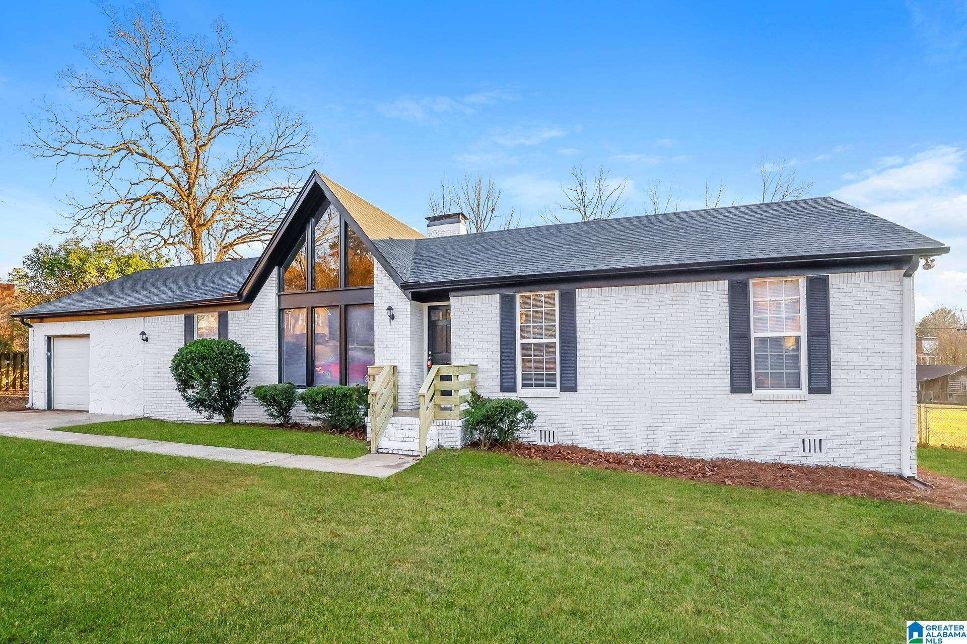 Fairfield, AL 35064,602 GREENBRIAR ROAD