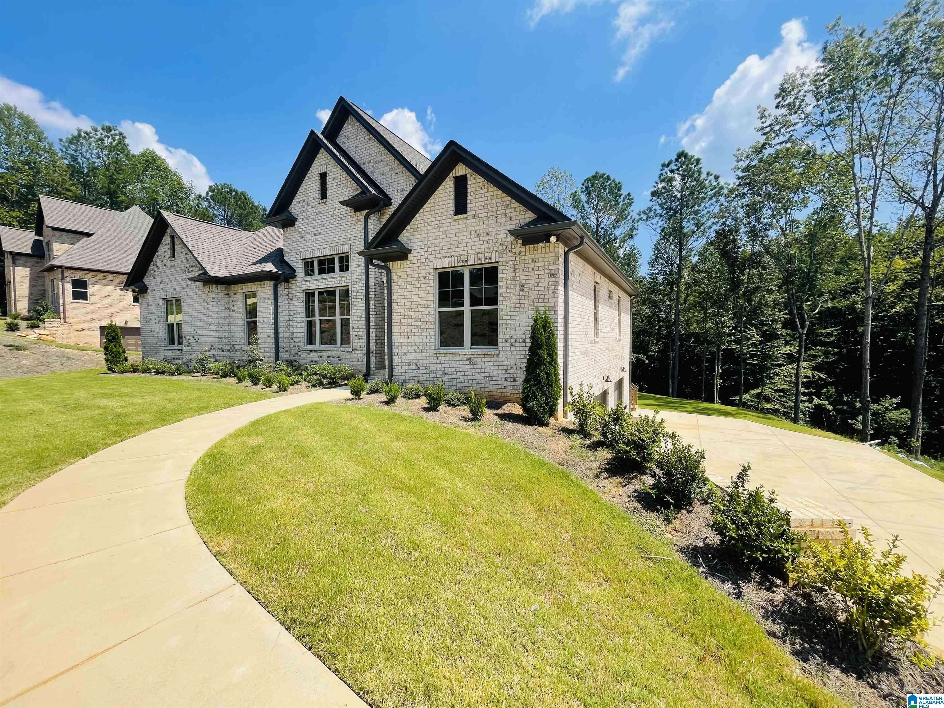 Chelsea, AL 35043,585 WHITE TAIL RUN