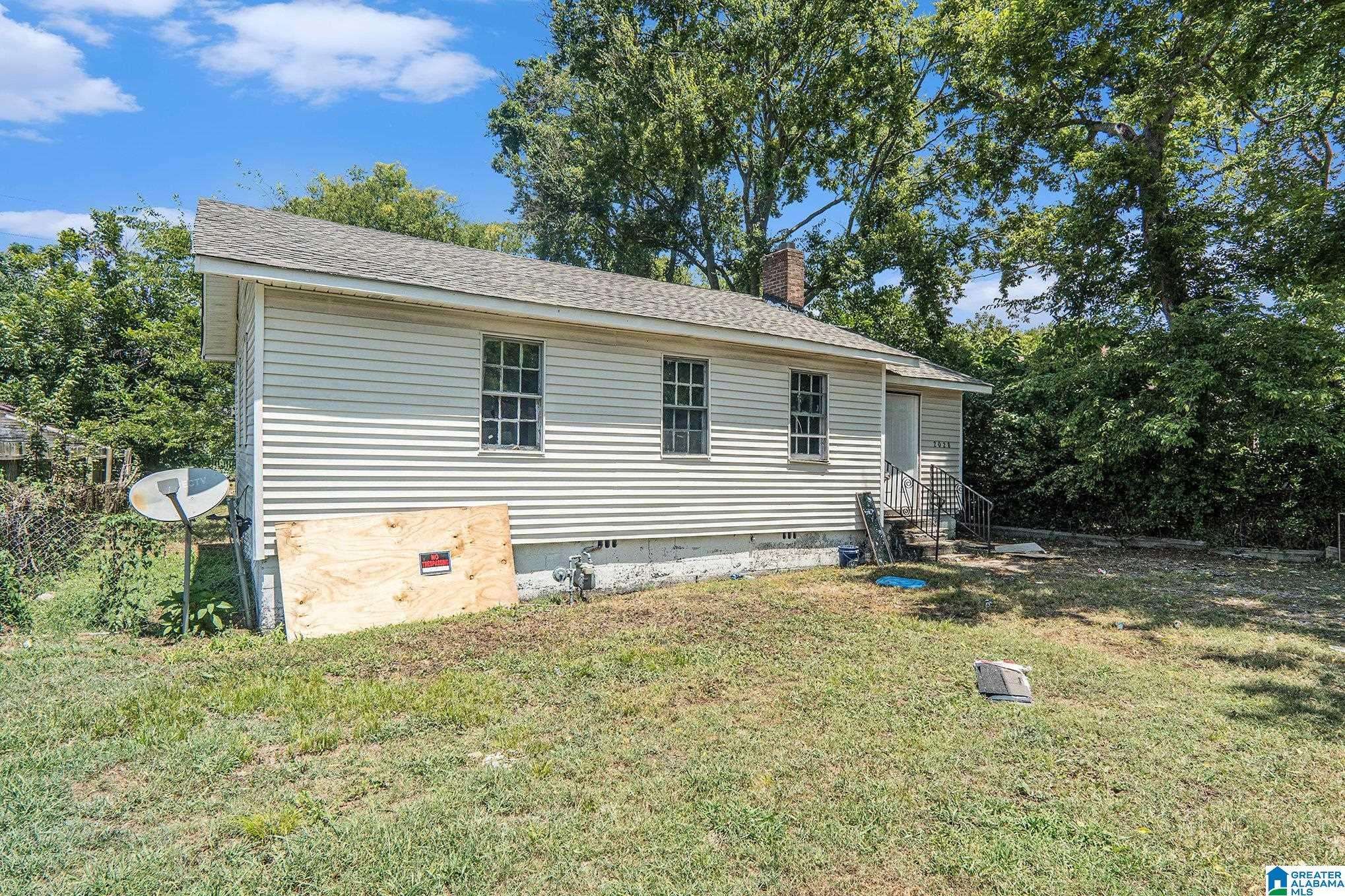 Birmingham, AL 35211,2028 LEE TERRACE SW